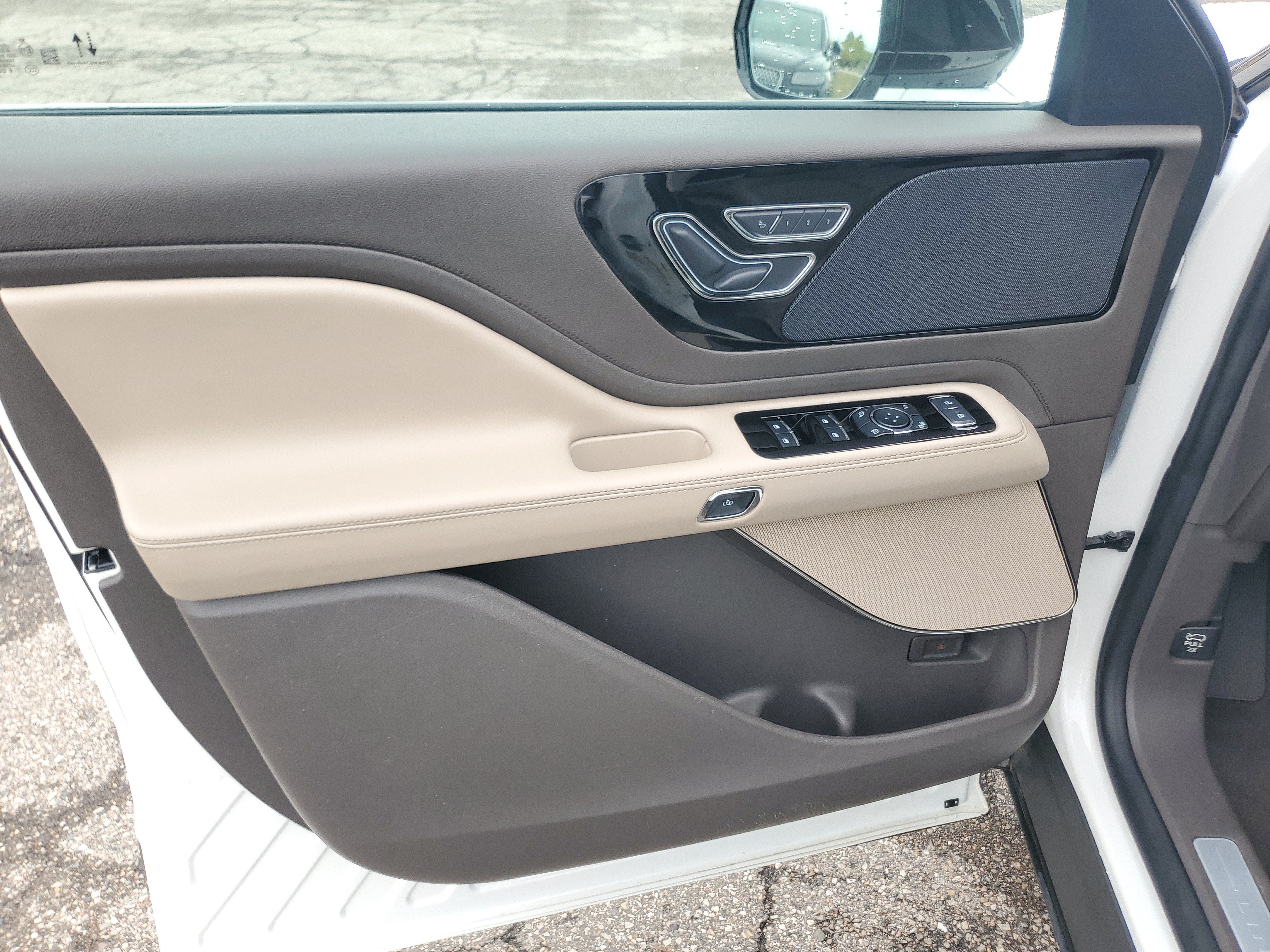 2024 Lincoln Aviator Premiere