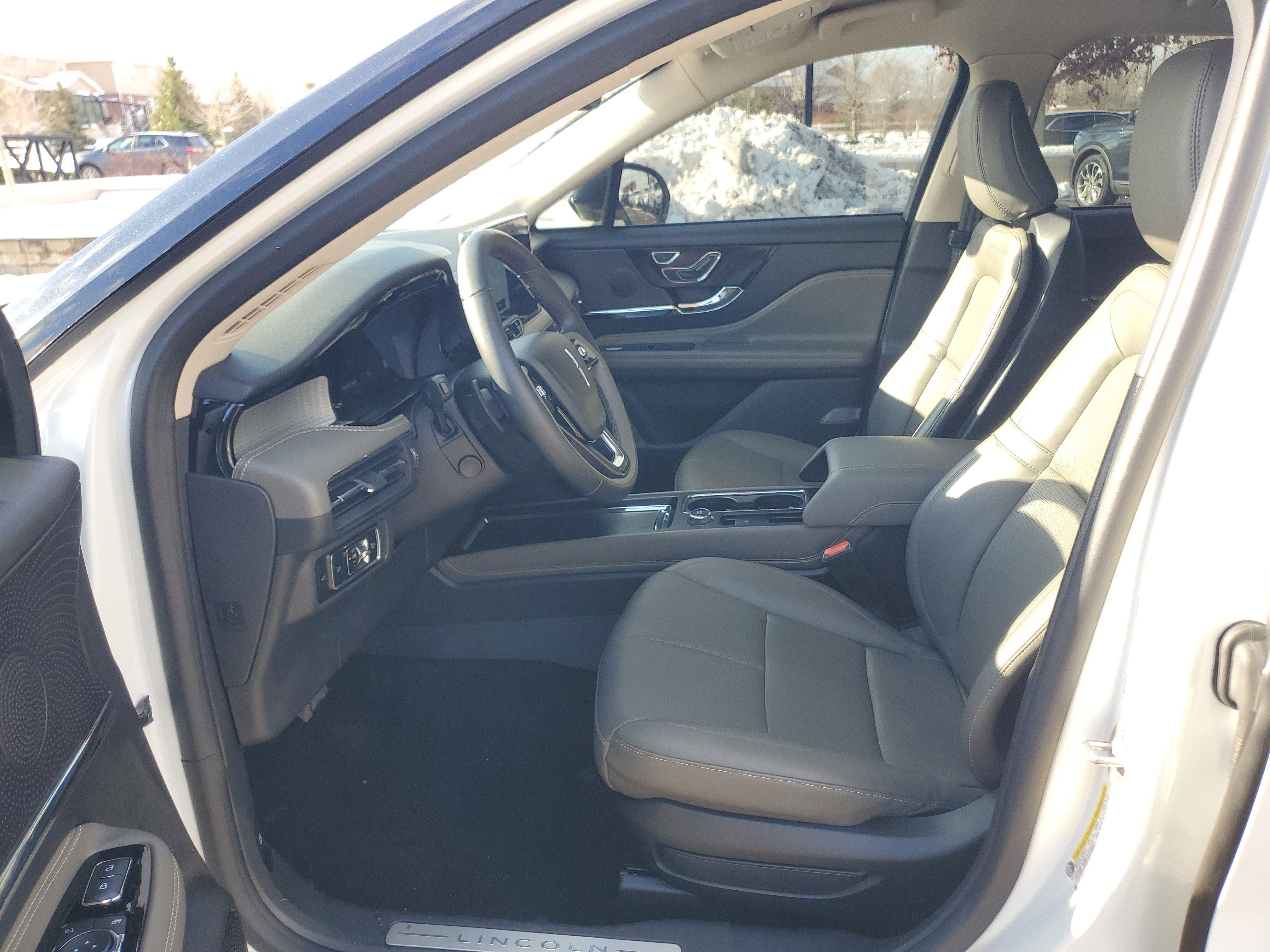 2023 Lincoln Corsair Standard