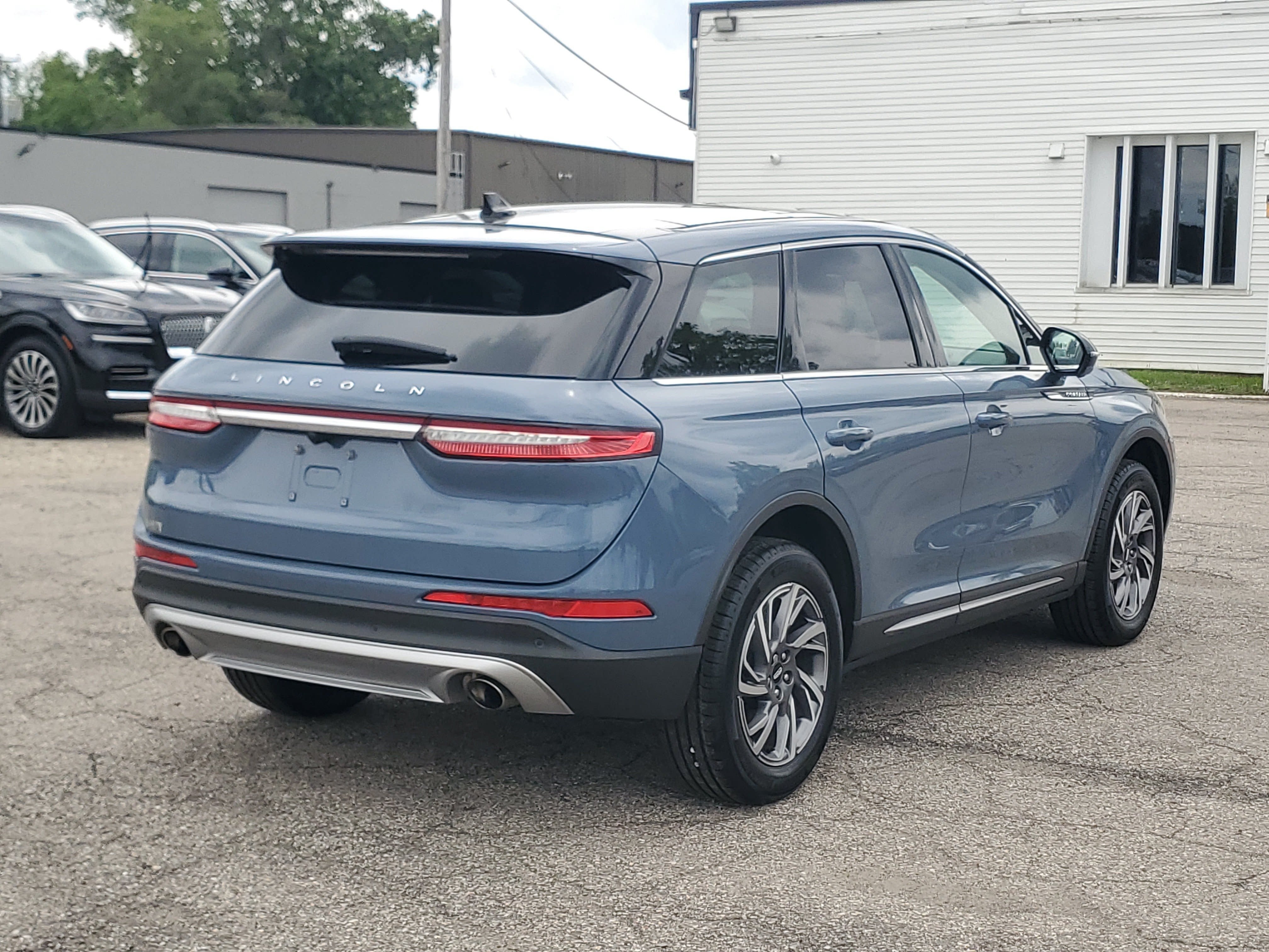 2023 Lincoln Corsair Standard
