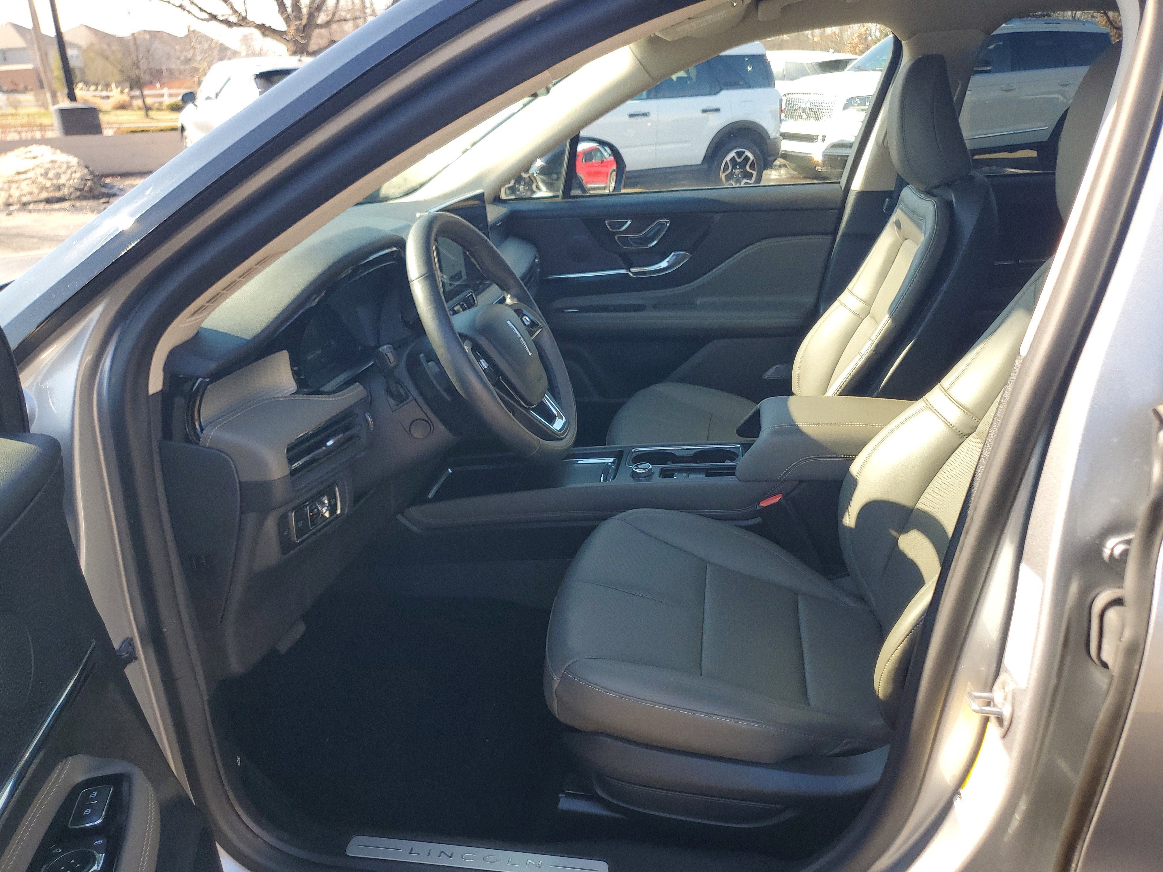 2023 Lincoln Corsair Standard