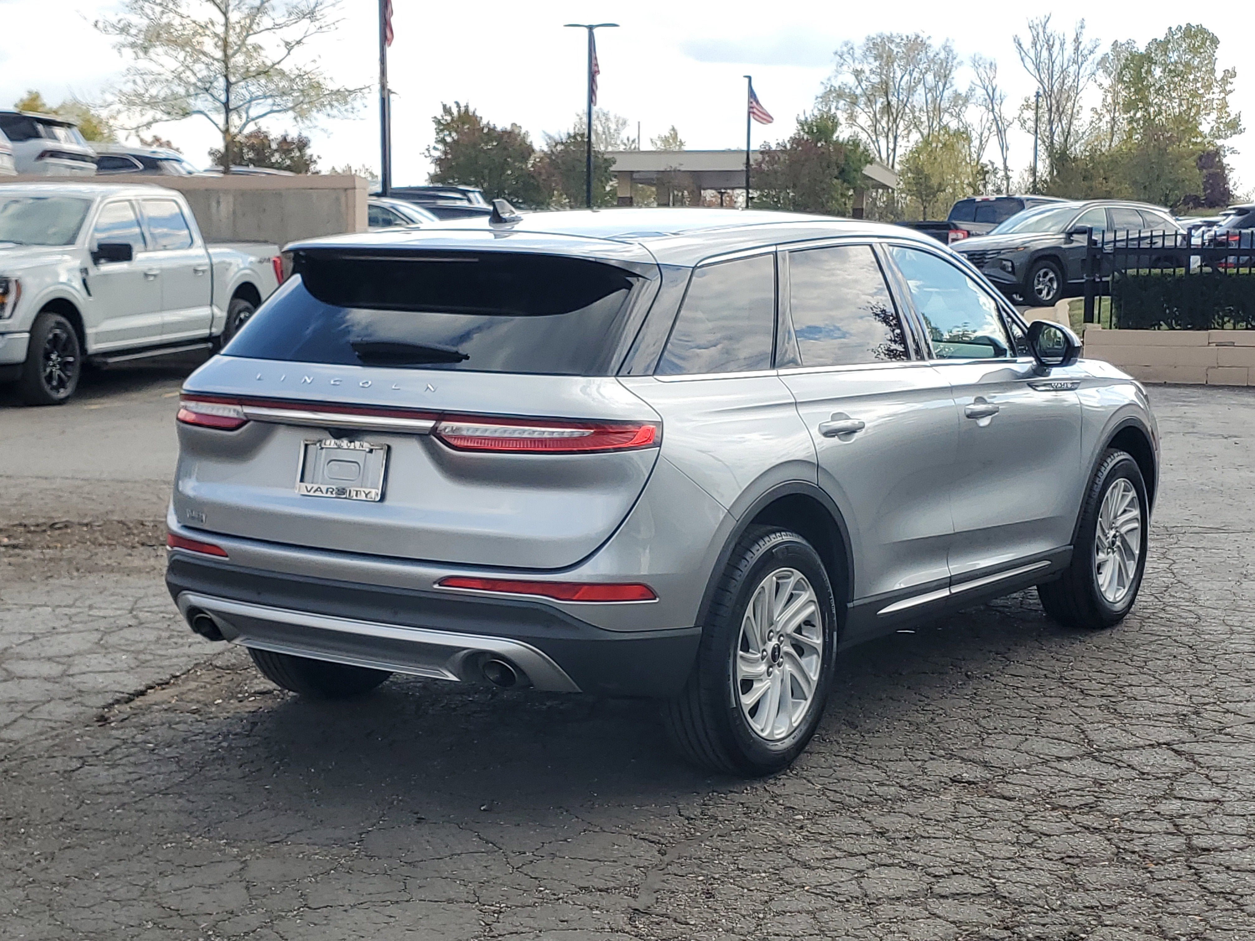 2023 Lincoln Corsair Standard