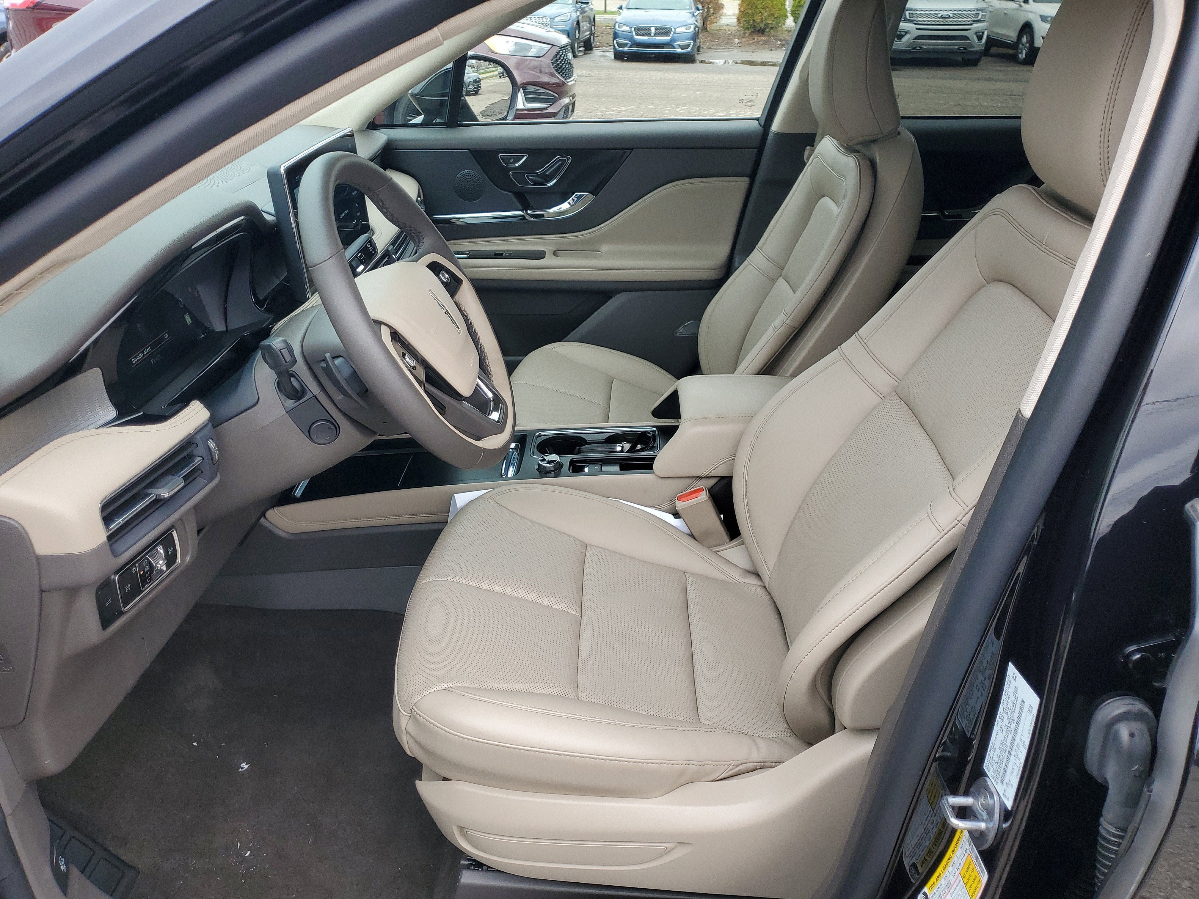 2023 Lincoln Corsair Standard