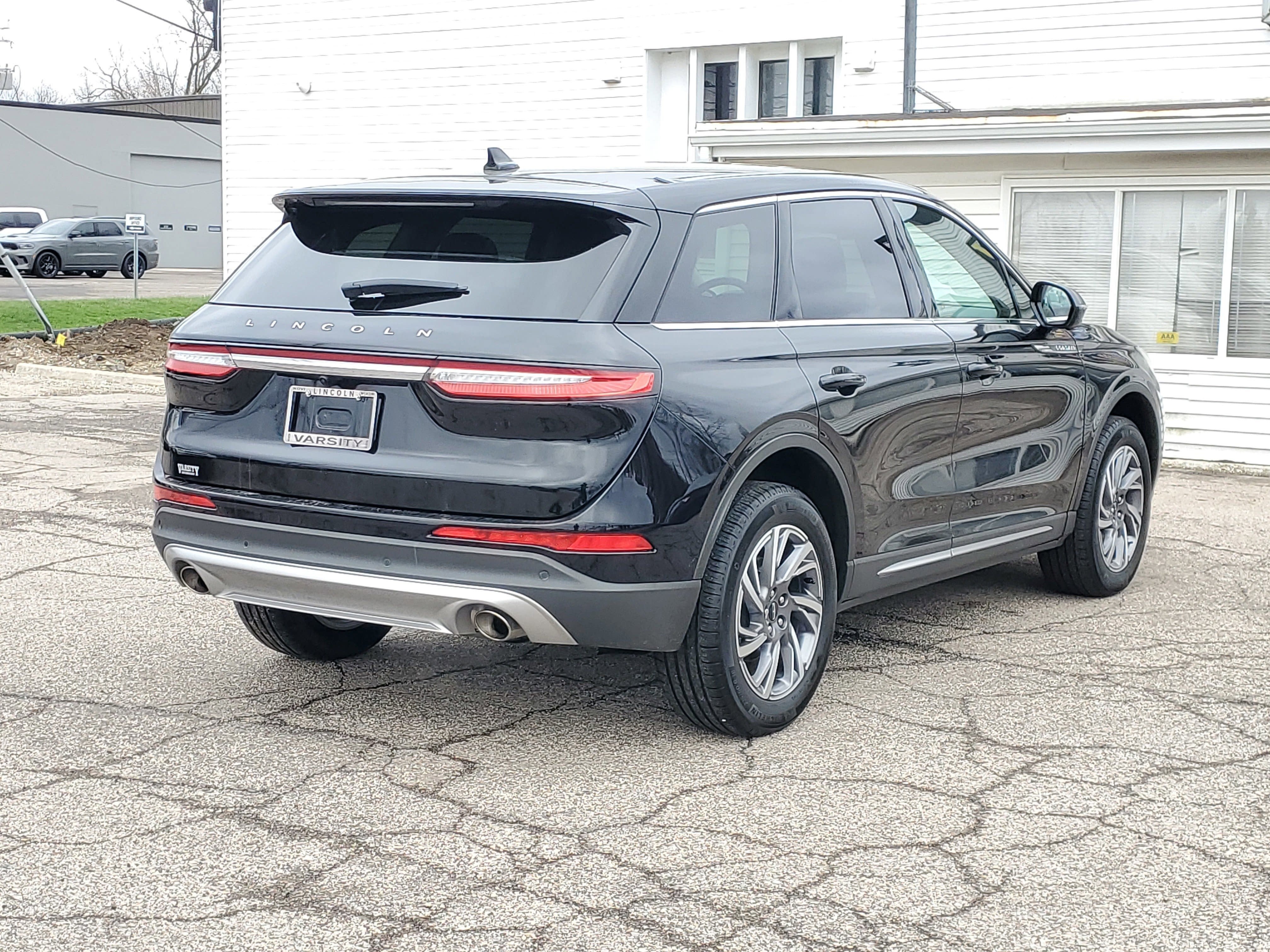 2023 Lincoln Corsair Standard