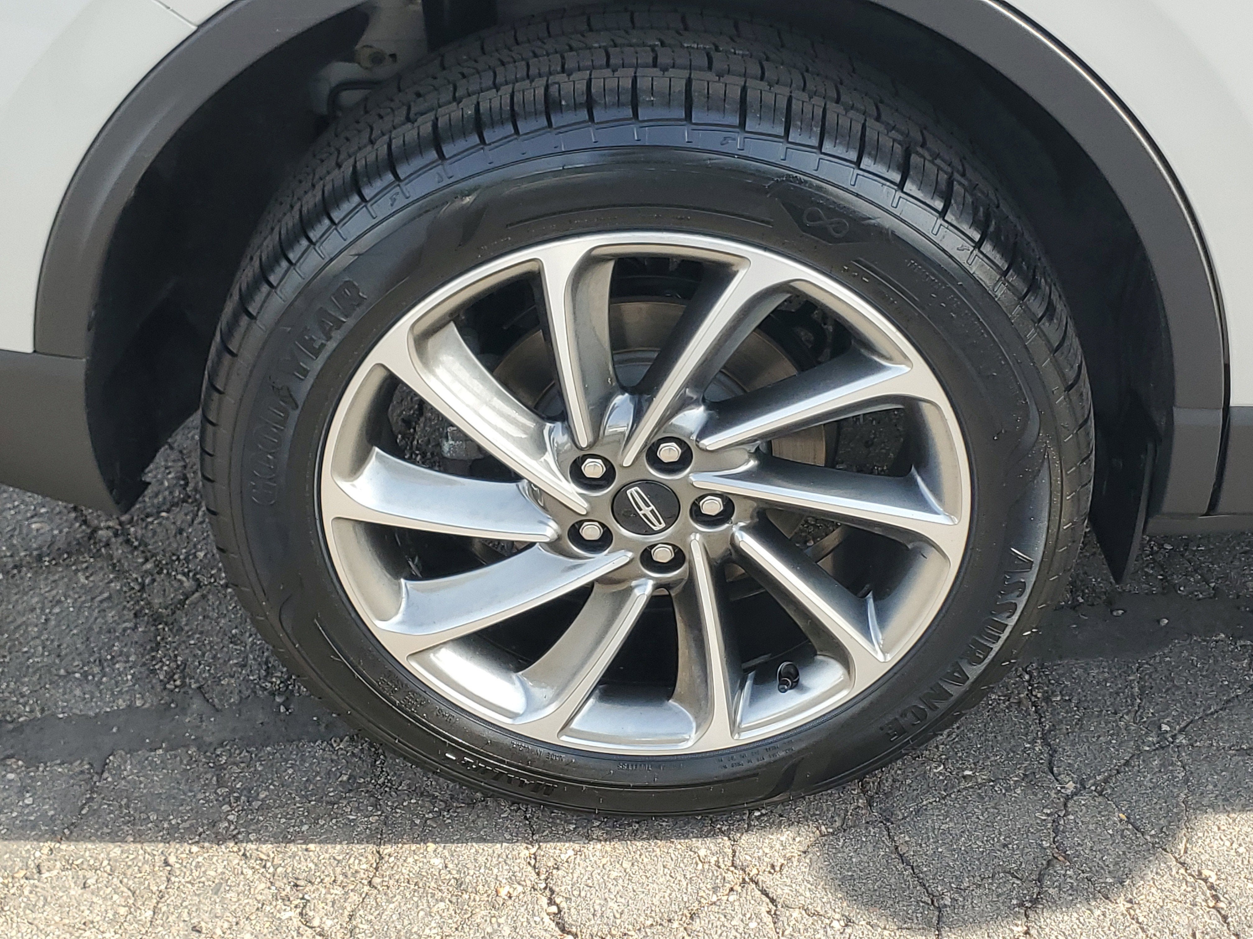 2023 Lincoln Corsair Standard