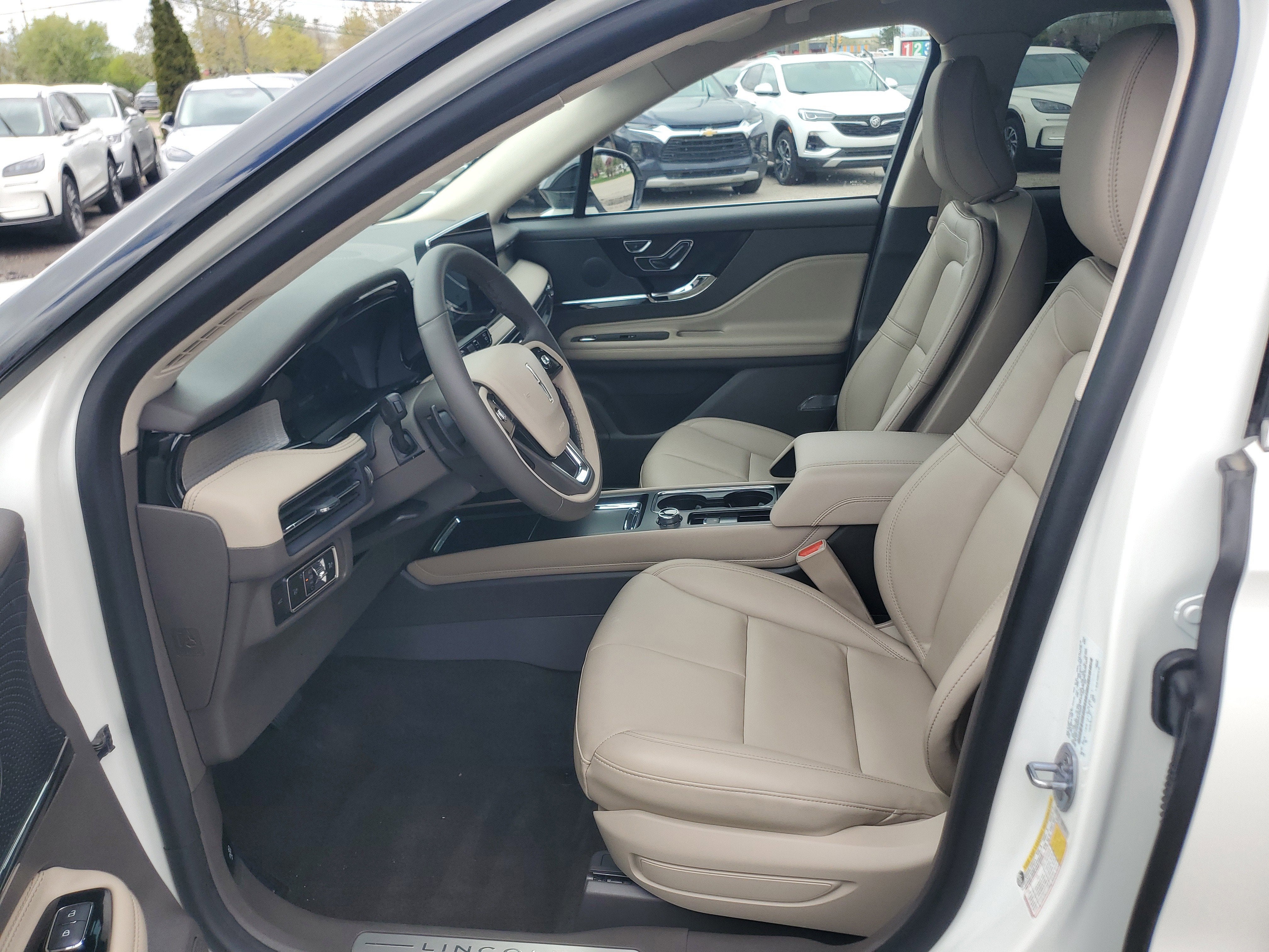 2023 Lincoln Corsair Standard