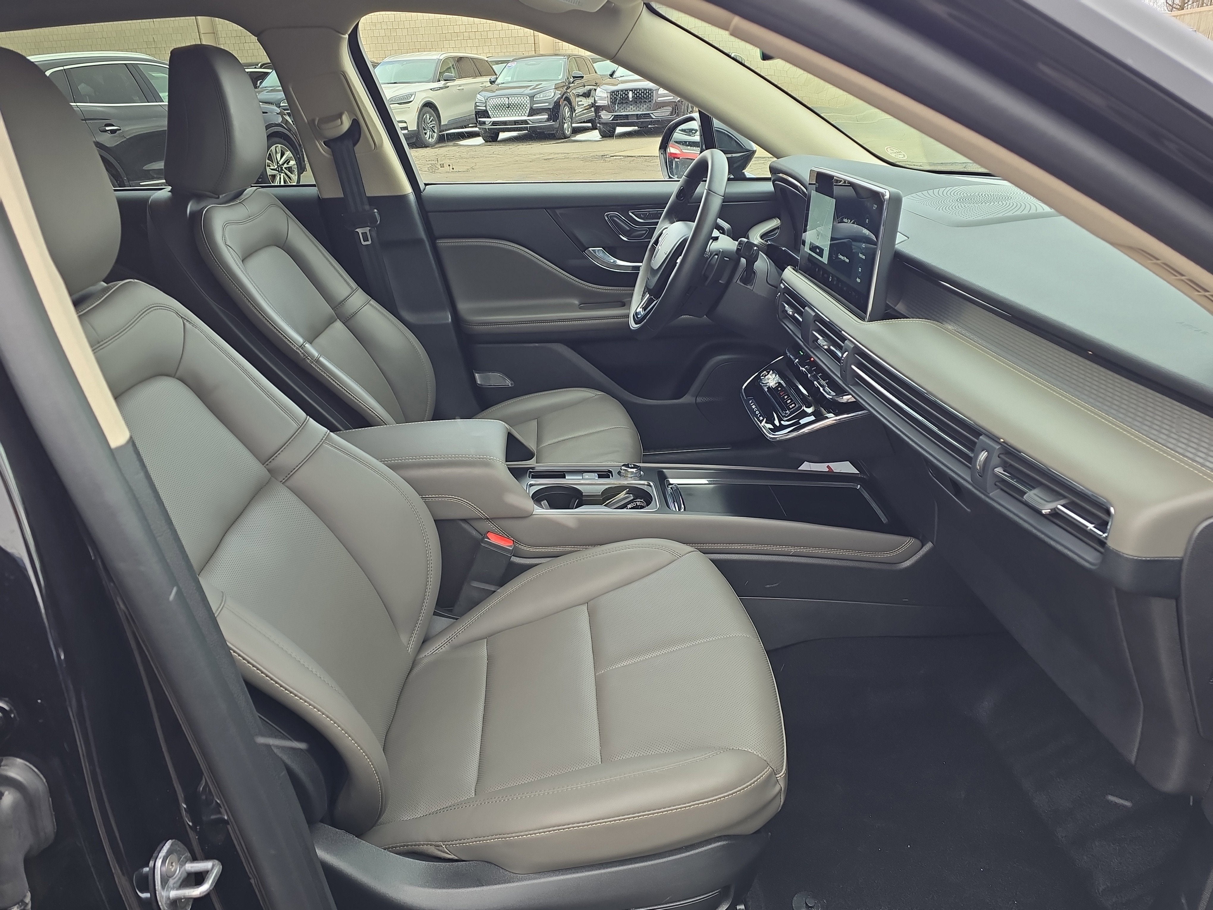 2023 Lincoln Corsair Standard