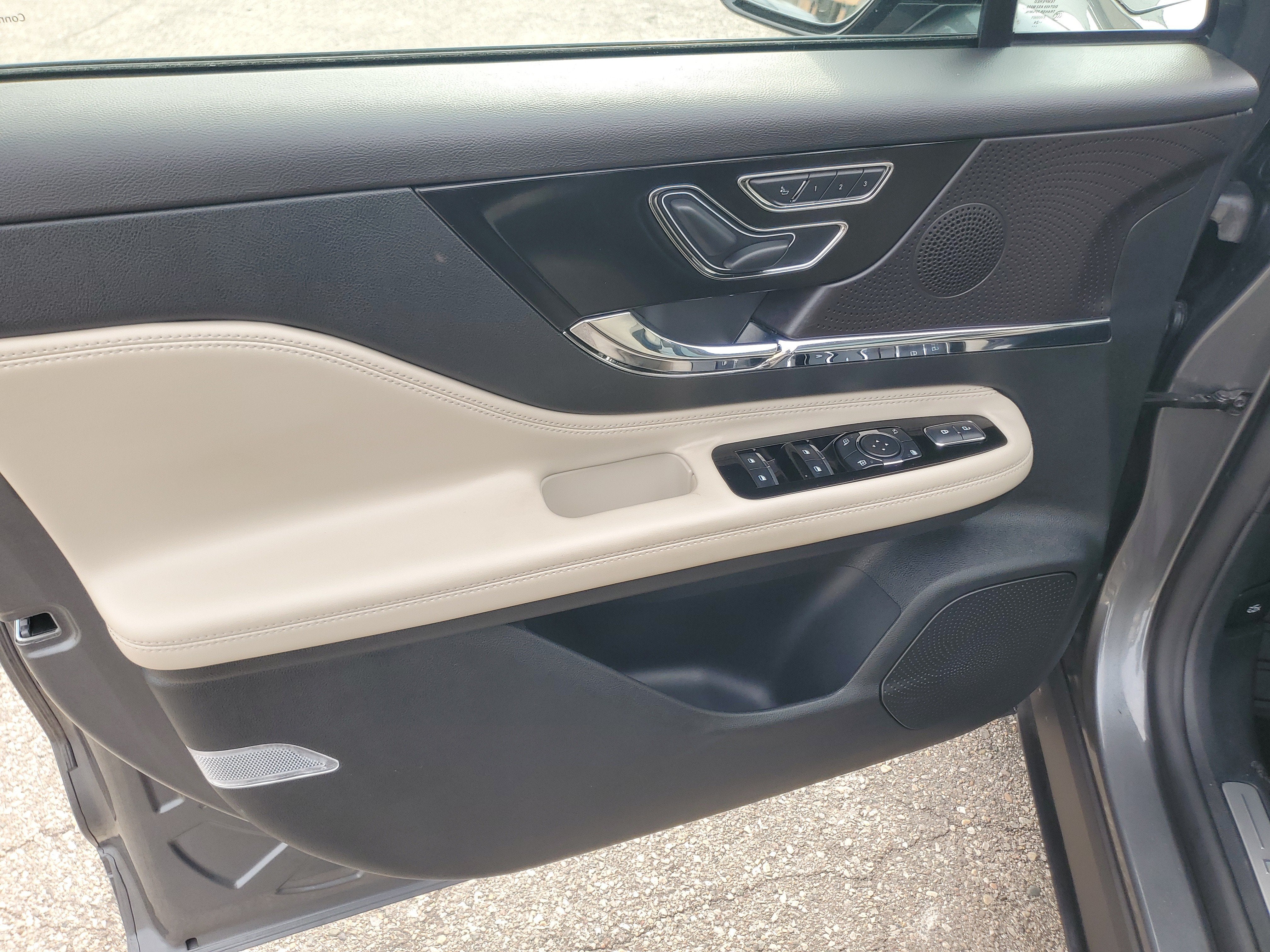 2025 Lincoln Corsair Premiere