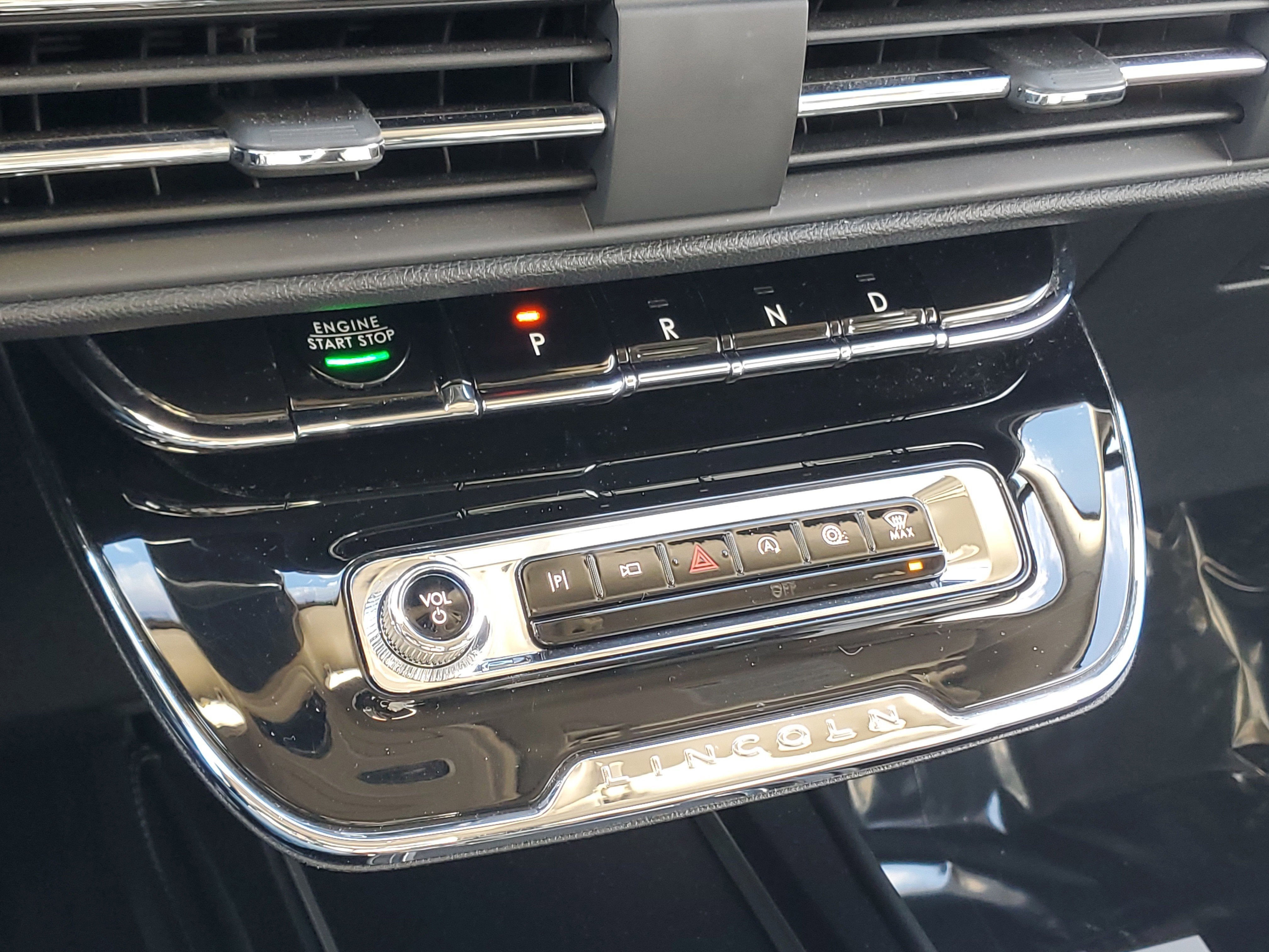 2023 Lincoln Corsair Standard