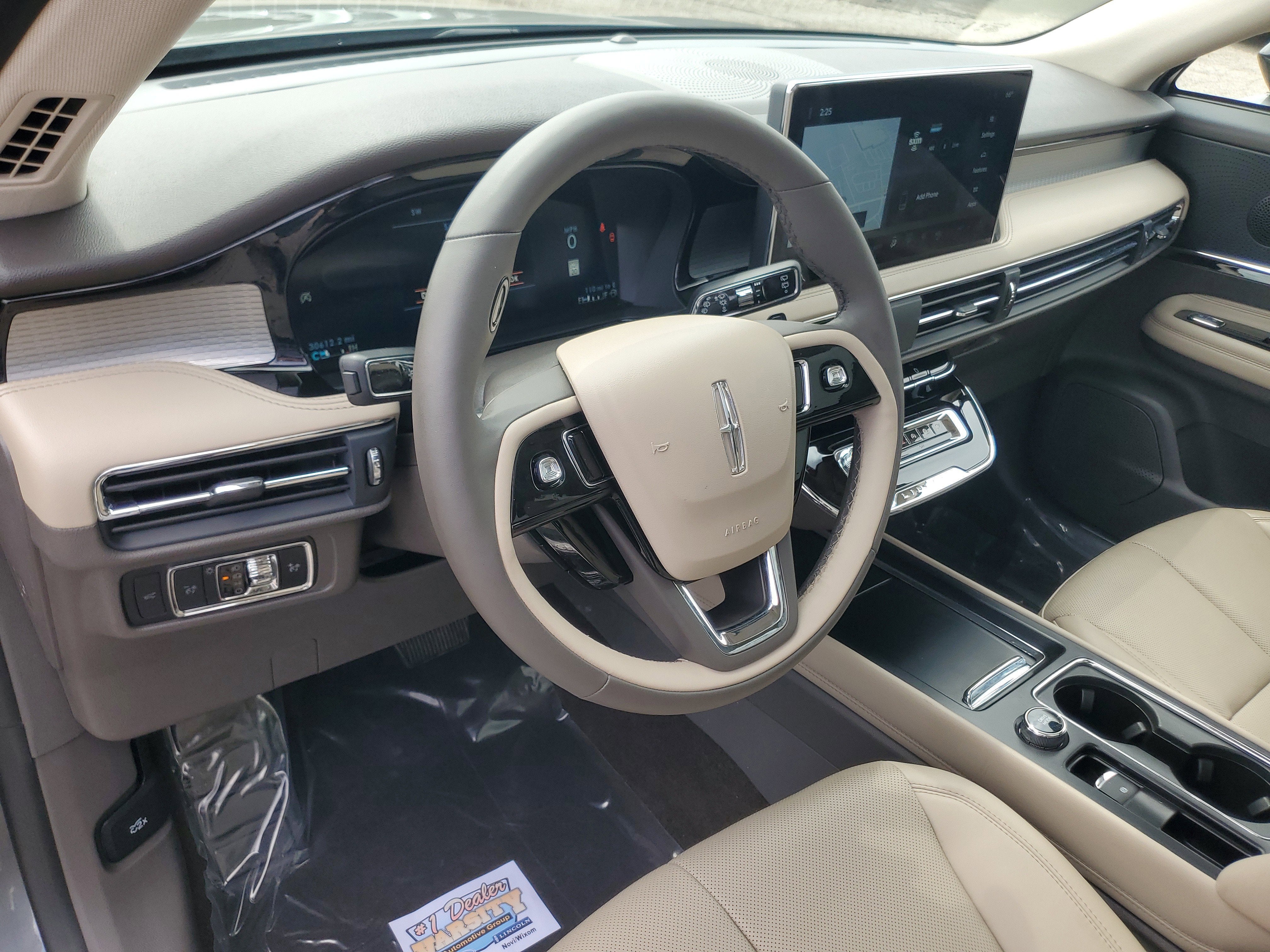 2023 Lincoln Corsair Standard