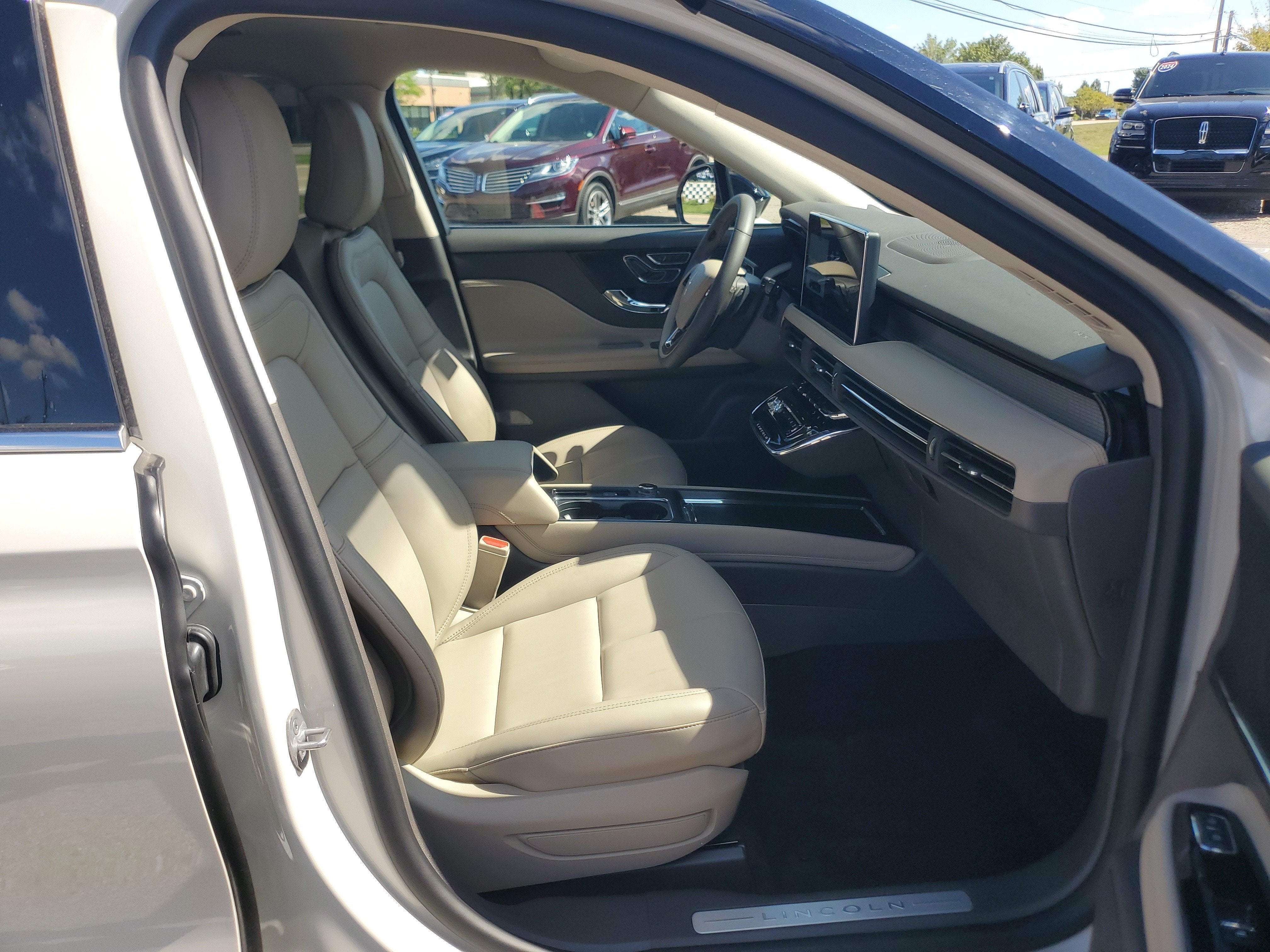 2023 Lincoln Corsair Standard