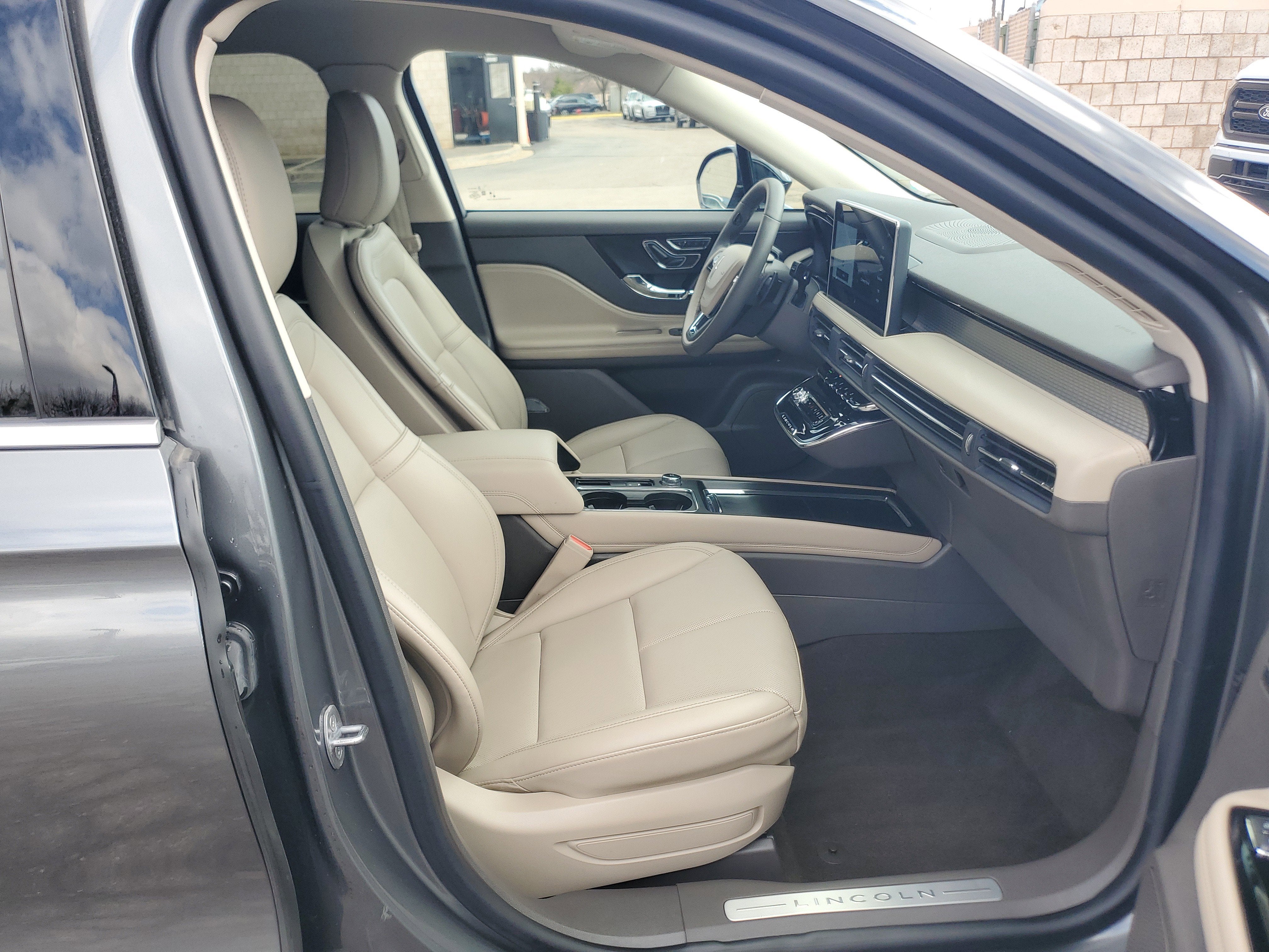 2024 Lincoln Corsair Premiere