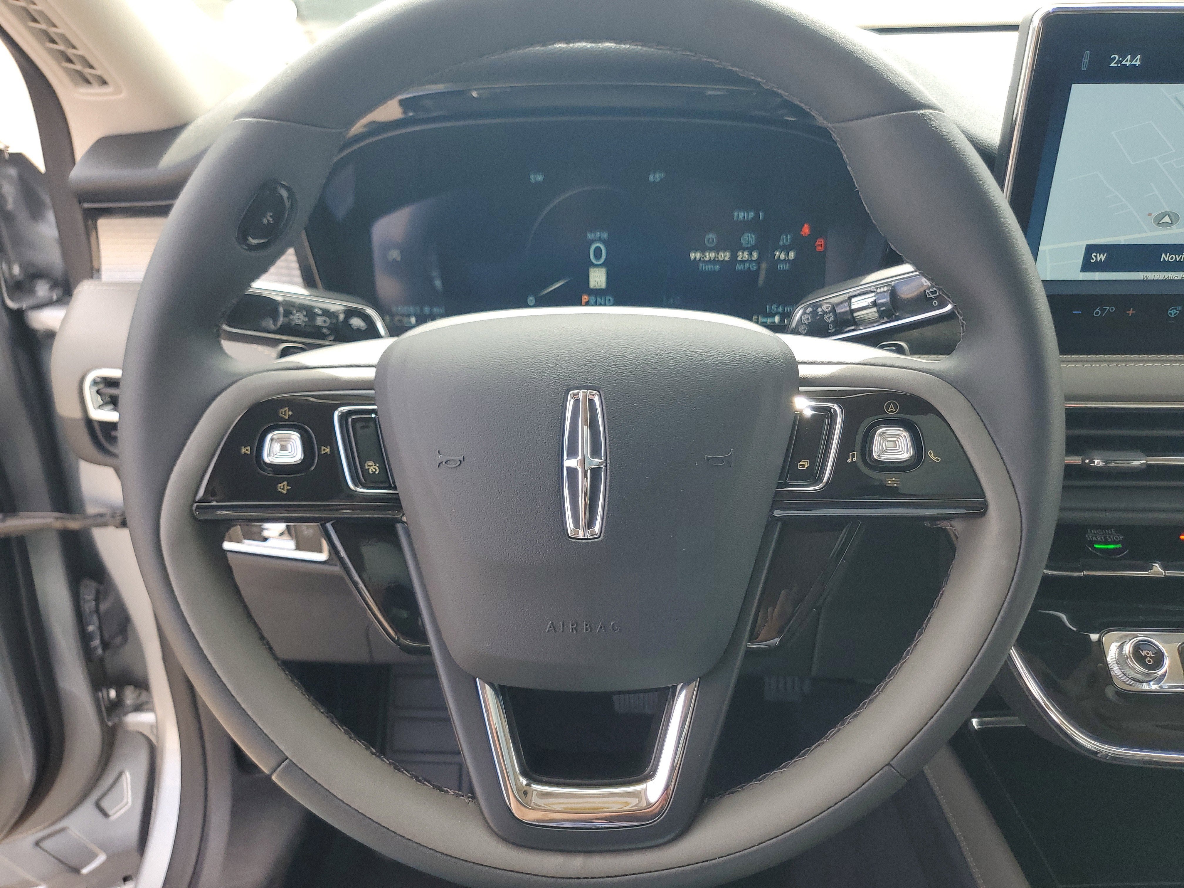 2023 Lincoln Corsair Standard