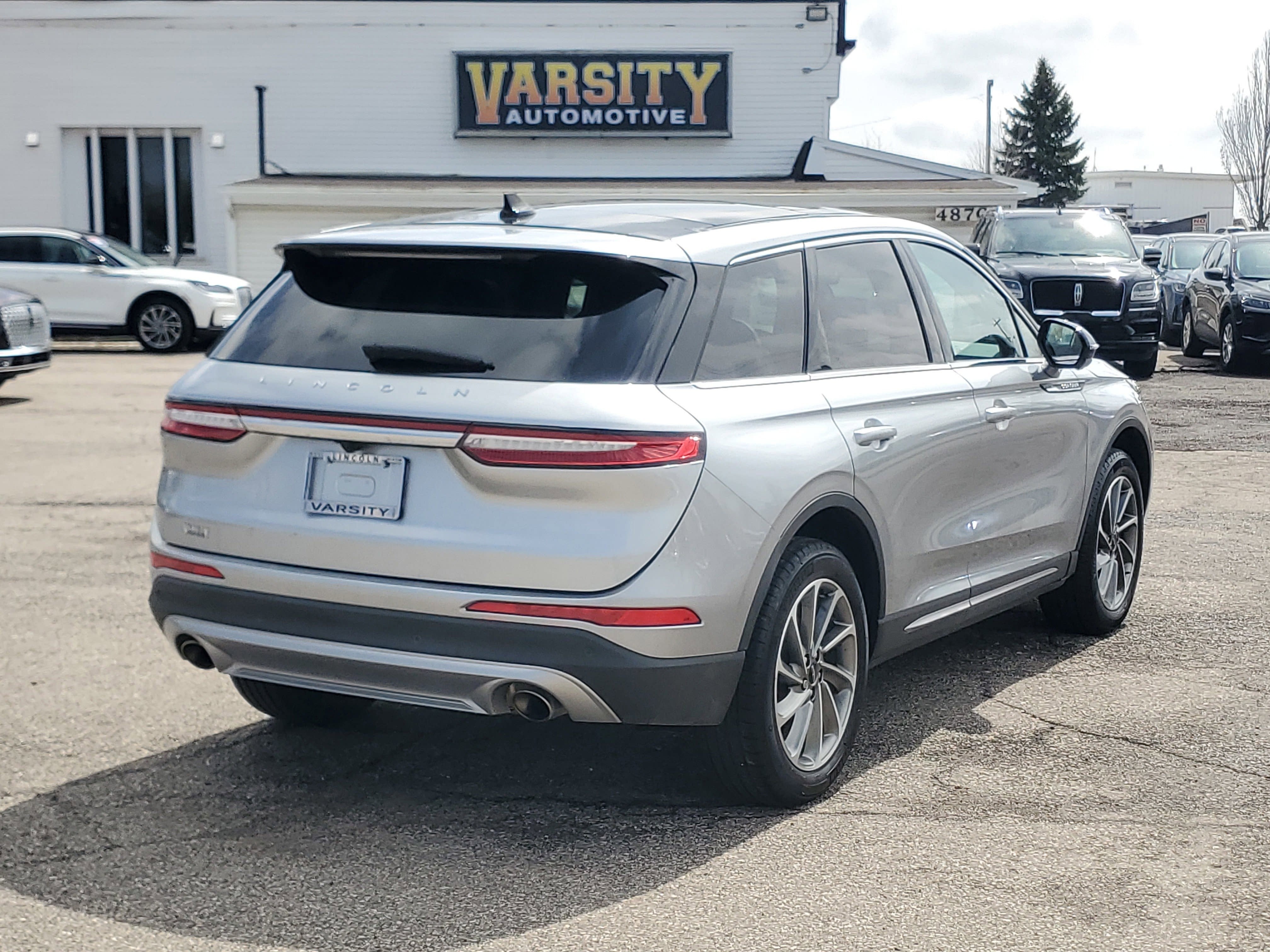 2023 Lincoln Corsair Standard