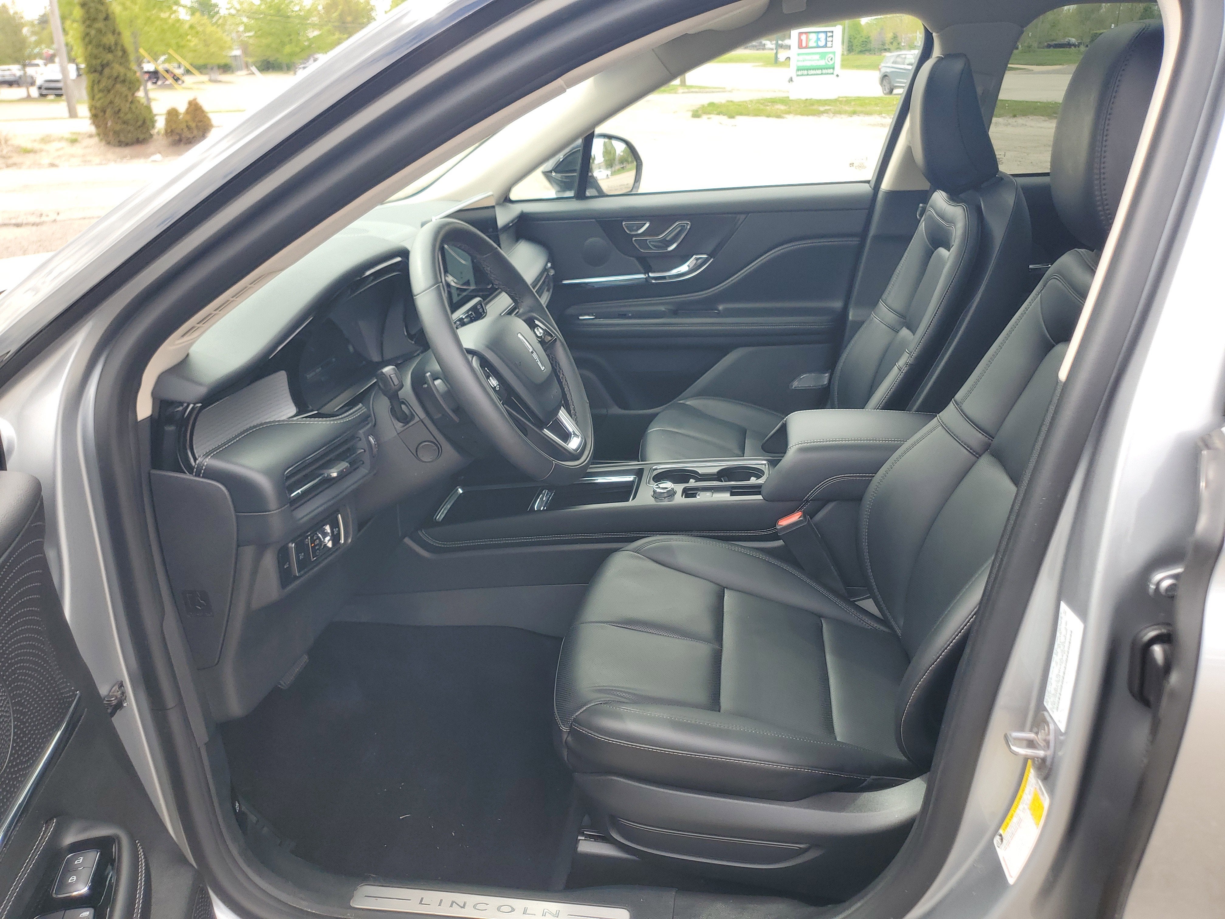2023 Lincoln Corsair Standard