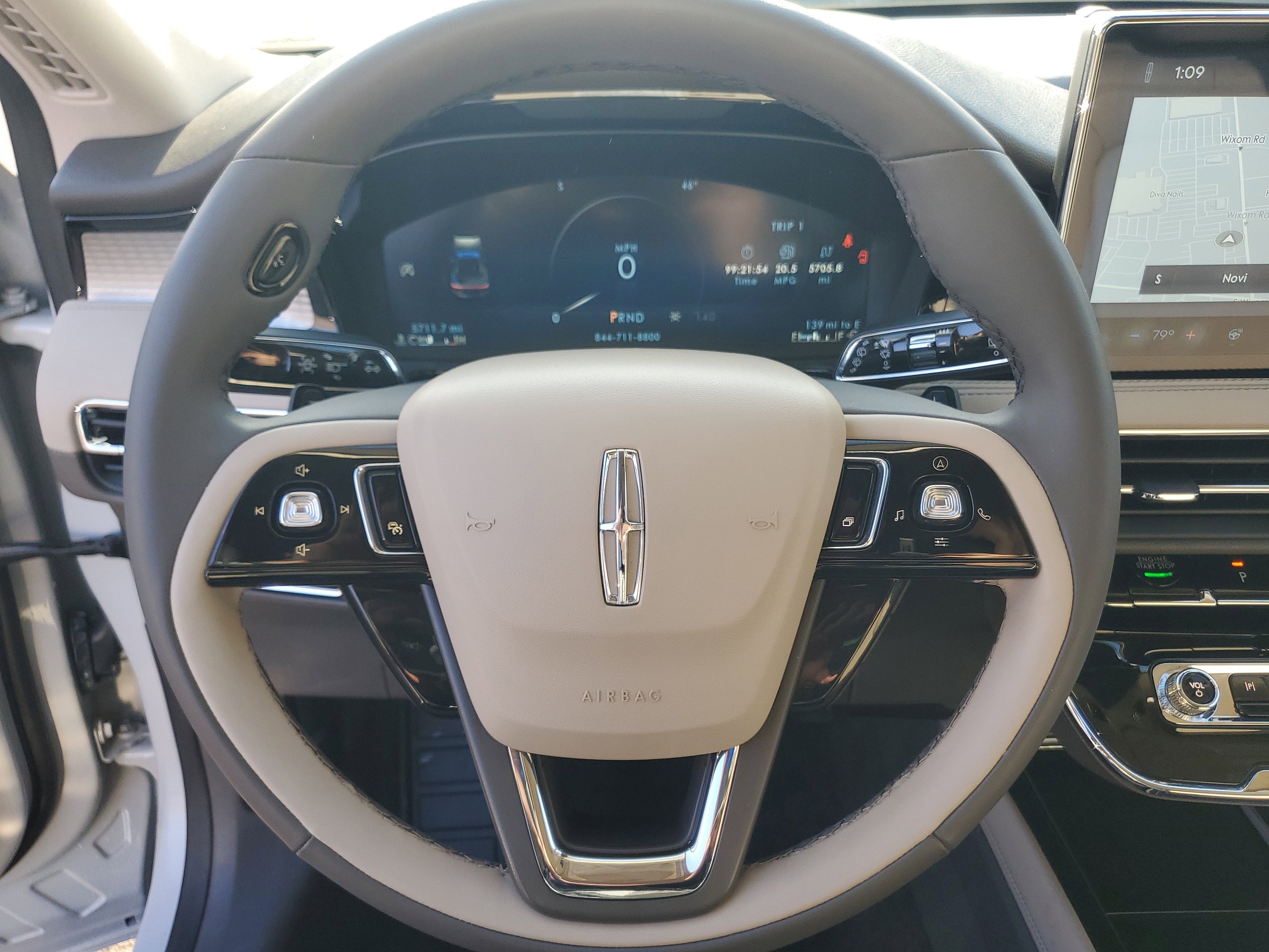 2023 Lincoln Corsair Standard