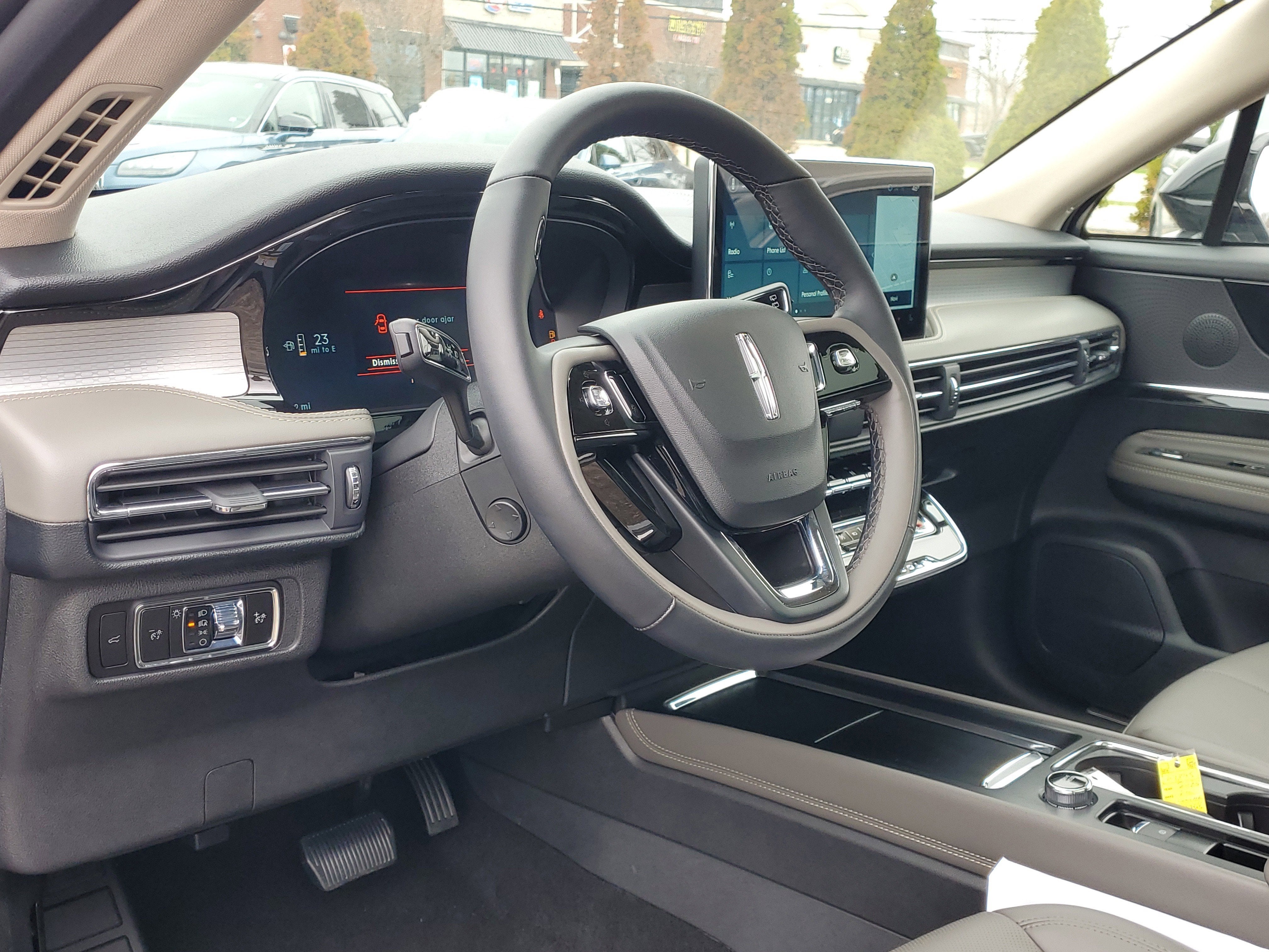 2025 Lincoln Corsair Premiere