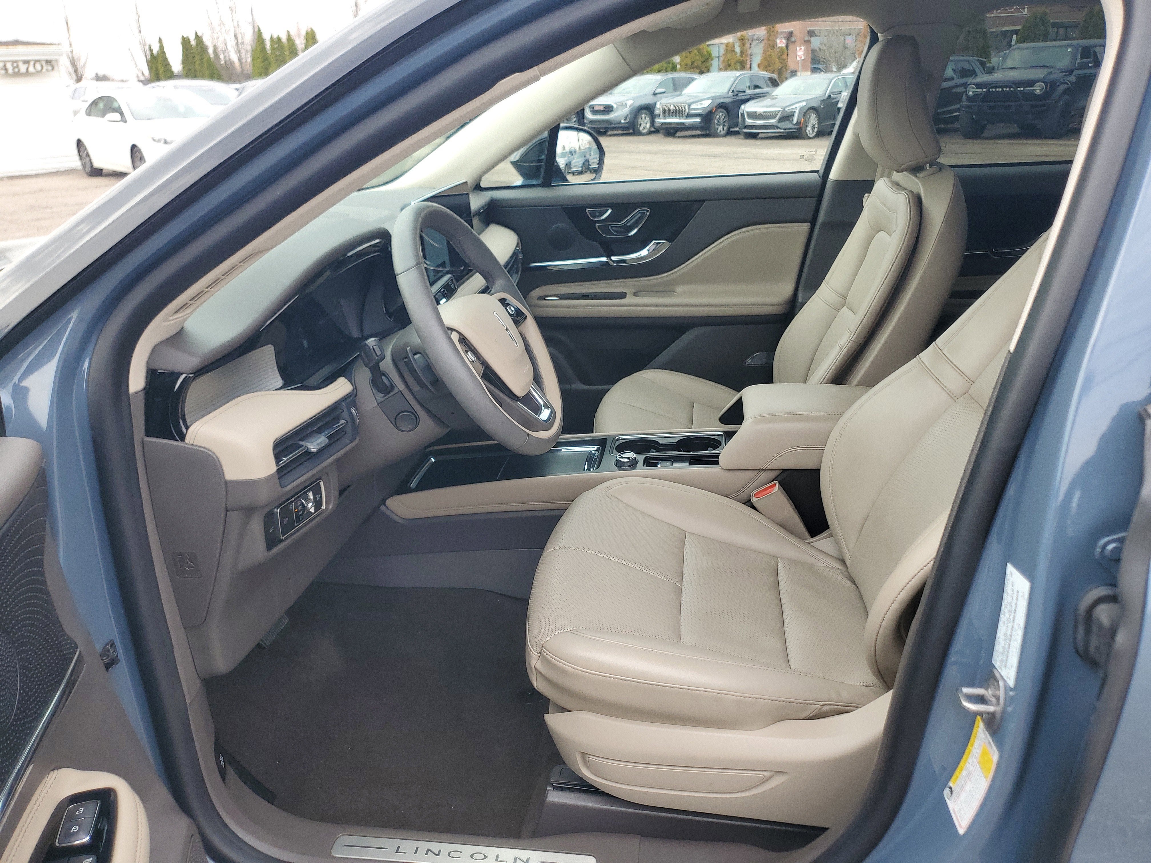 2023 Lincoln Corsair Standard