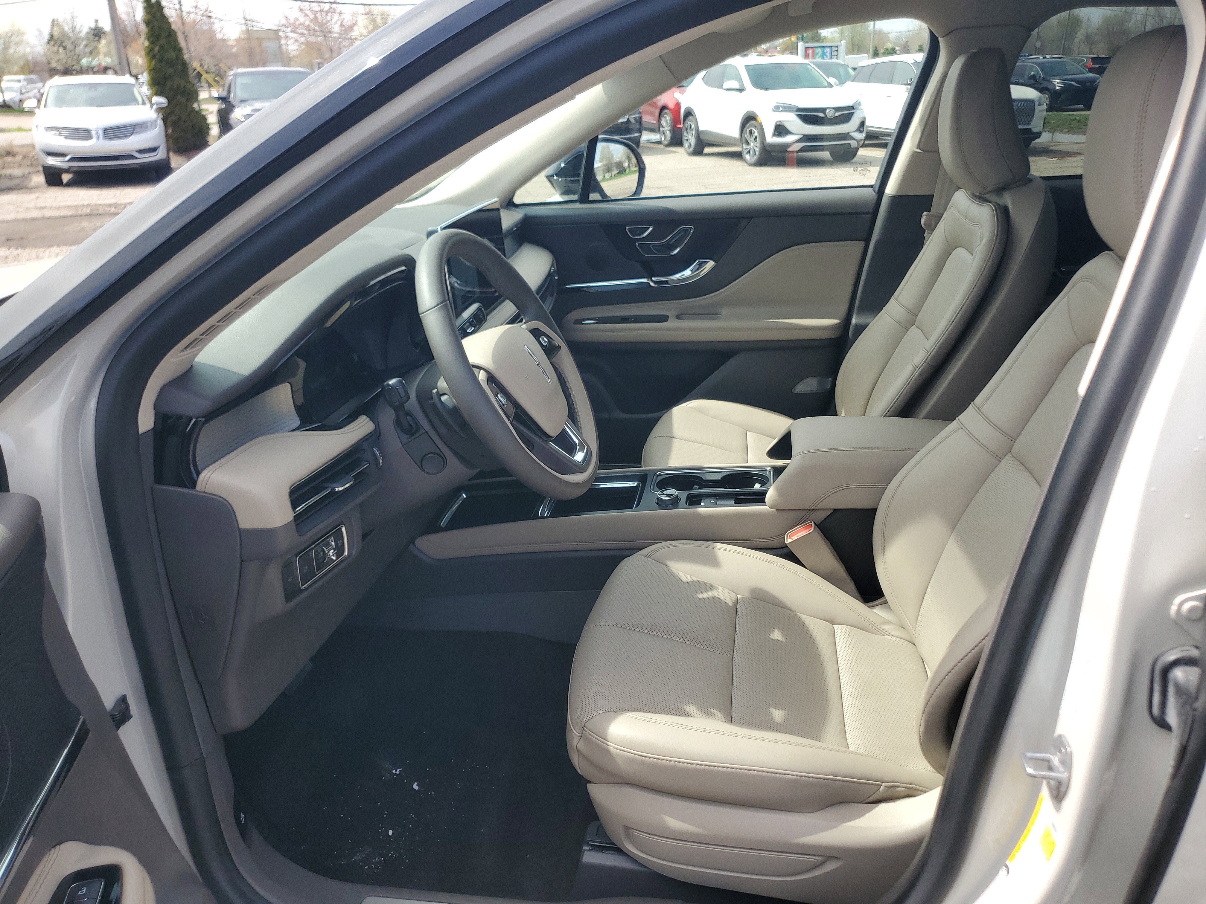 2023 Lincoln Corsair Standard