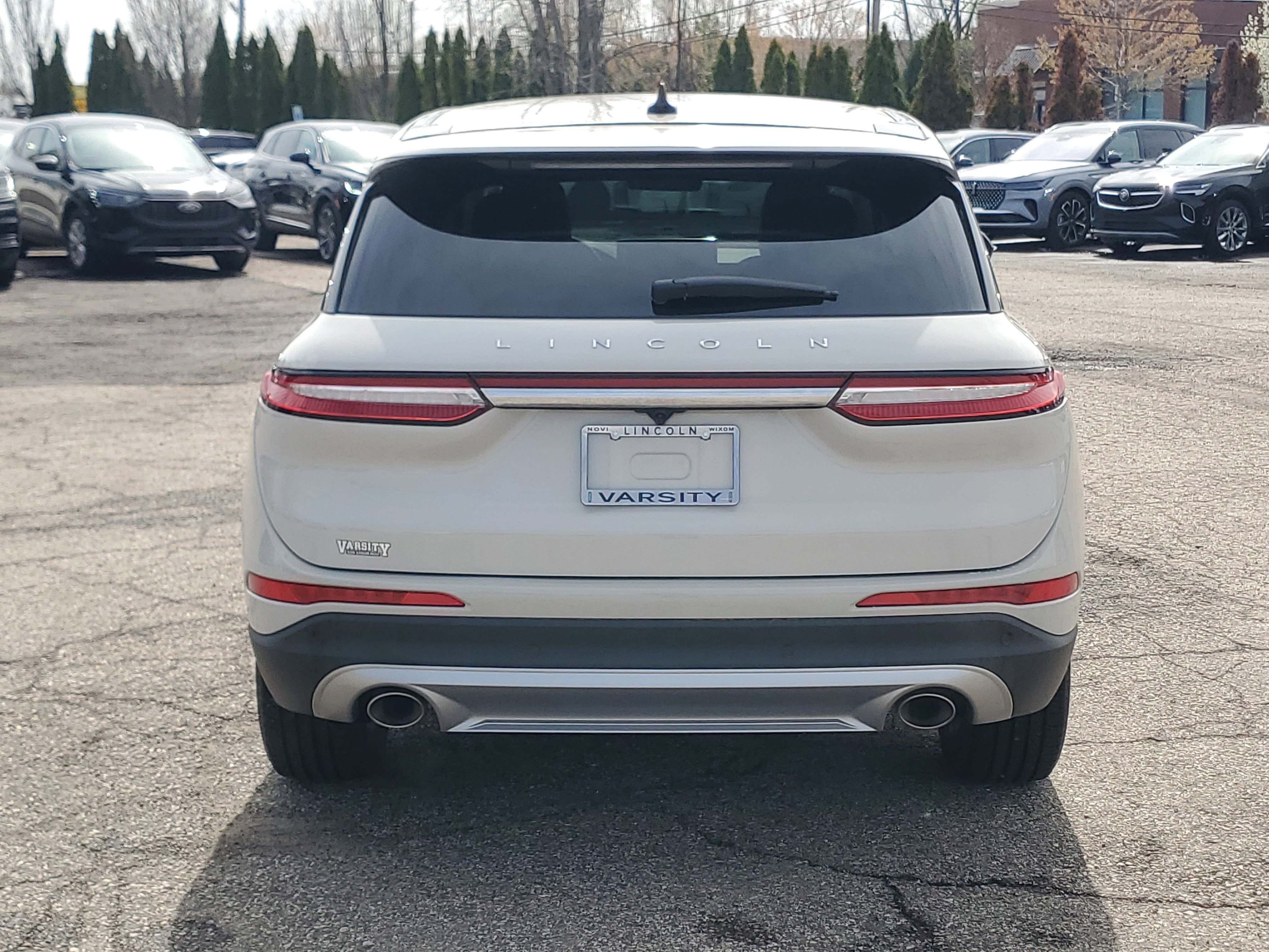 2023 Lincoln Corsair Standard