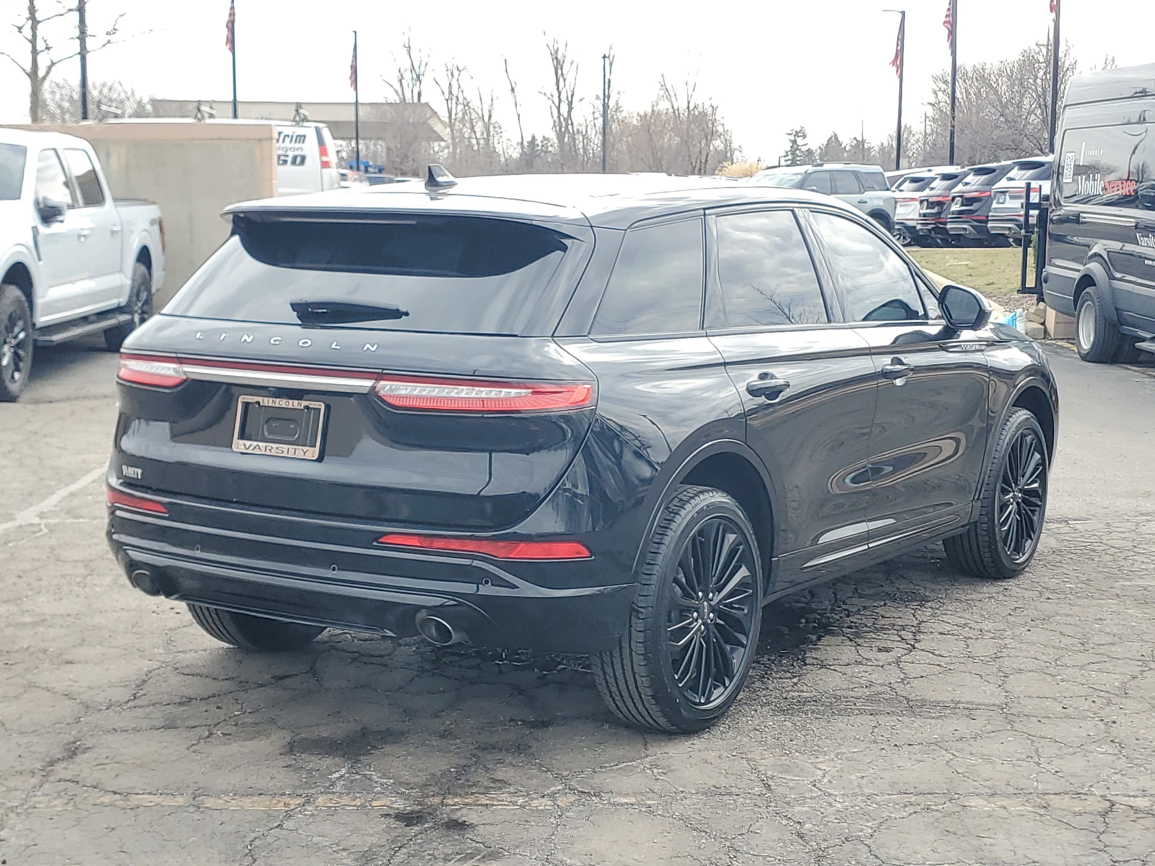 2023 Lincoln Corsair Standard
