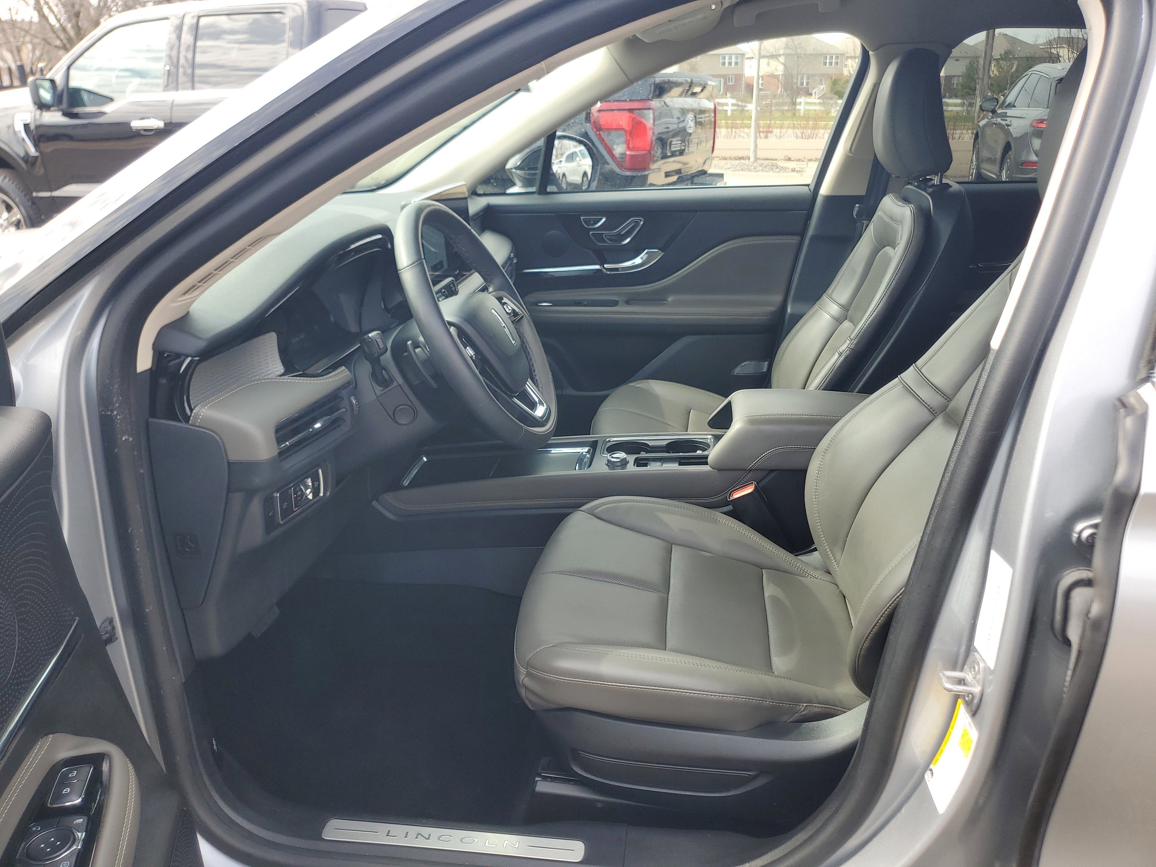 2023 Lincoln Corsair Standard