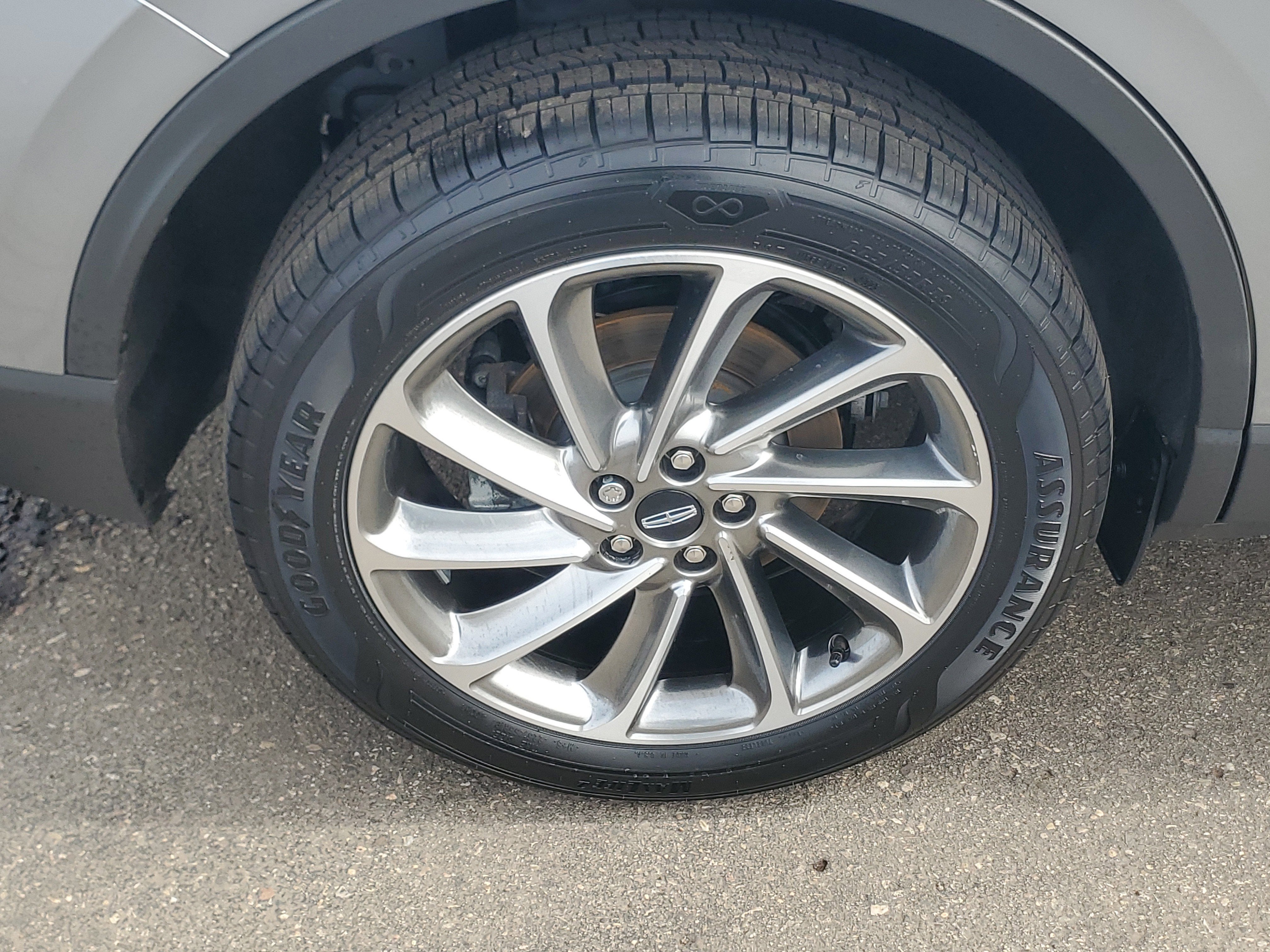 2023 Lincoln Corsair Standard