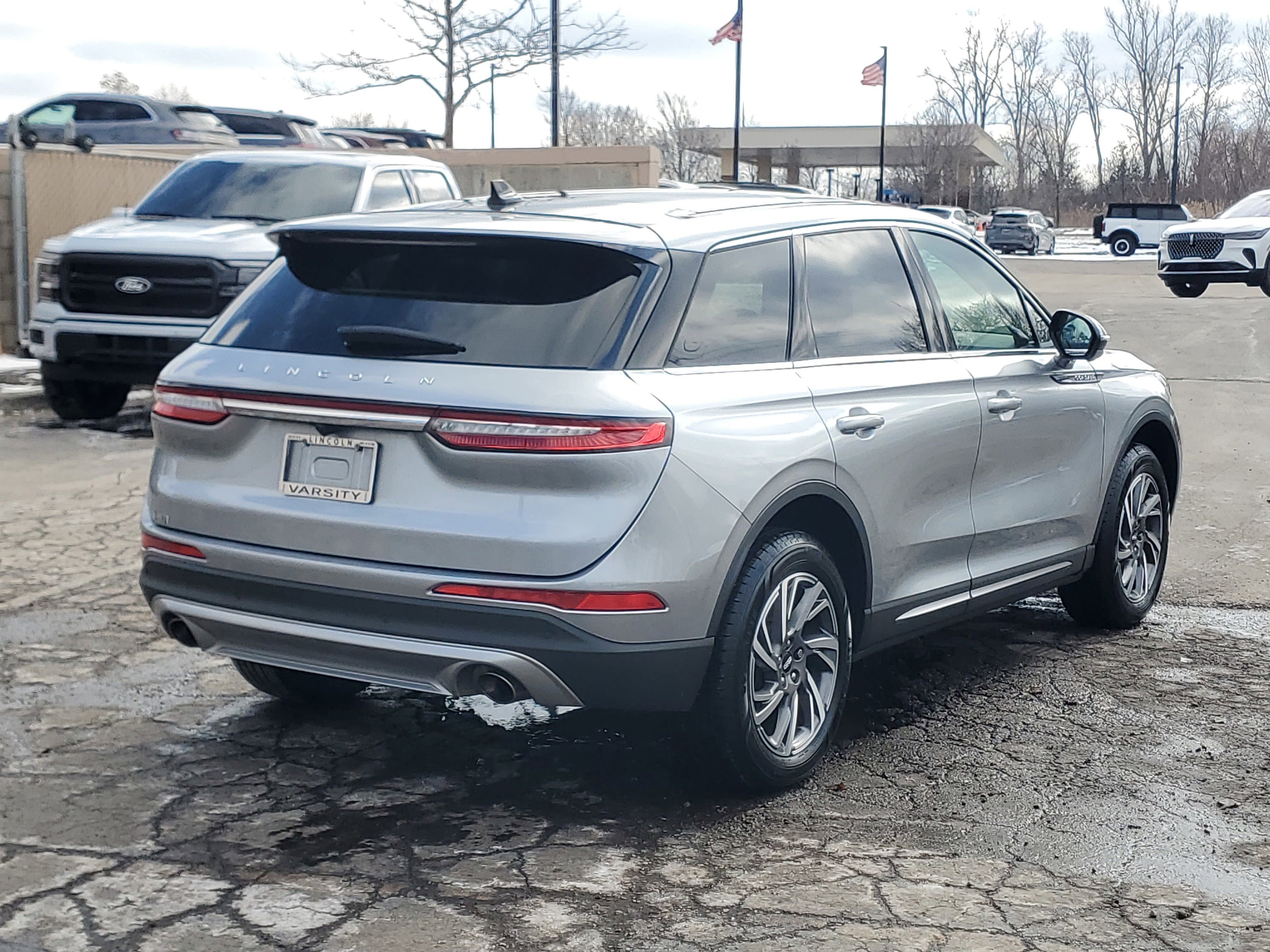 2023 Lincoln Corsair Standard