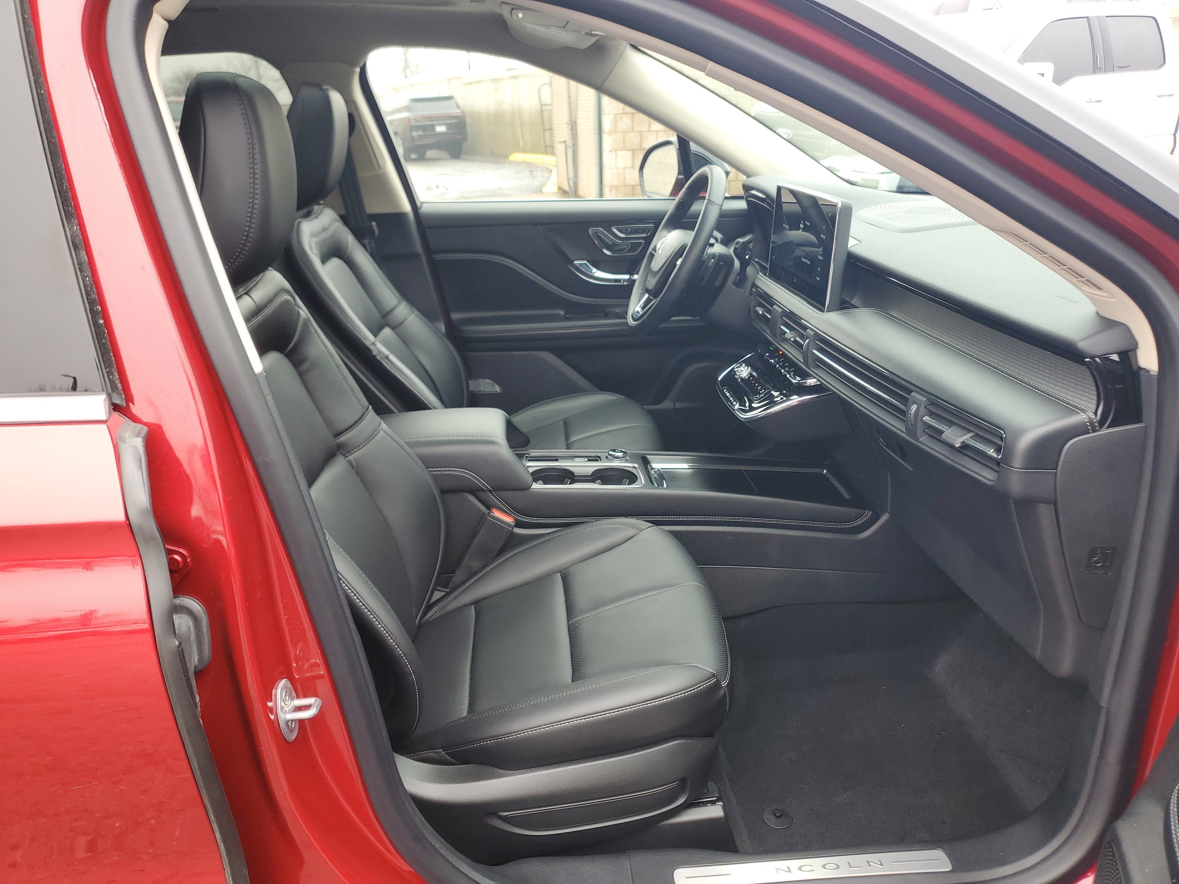 2023 Lincoln Corsair Standard