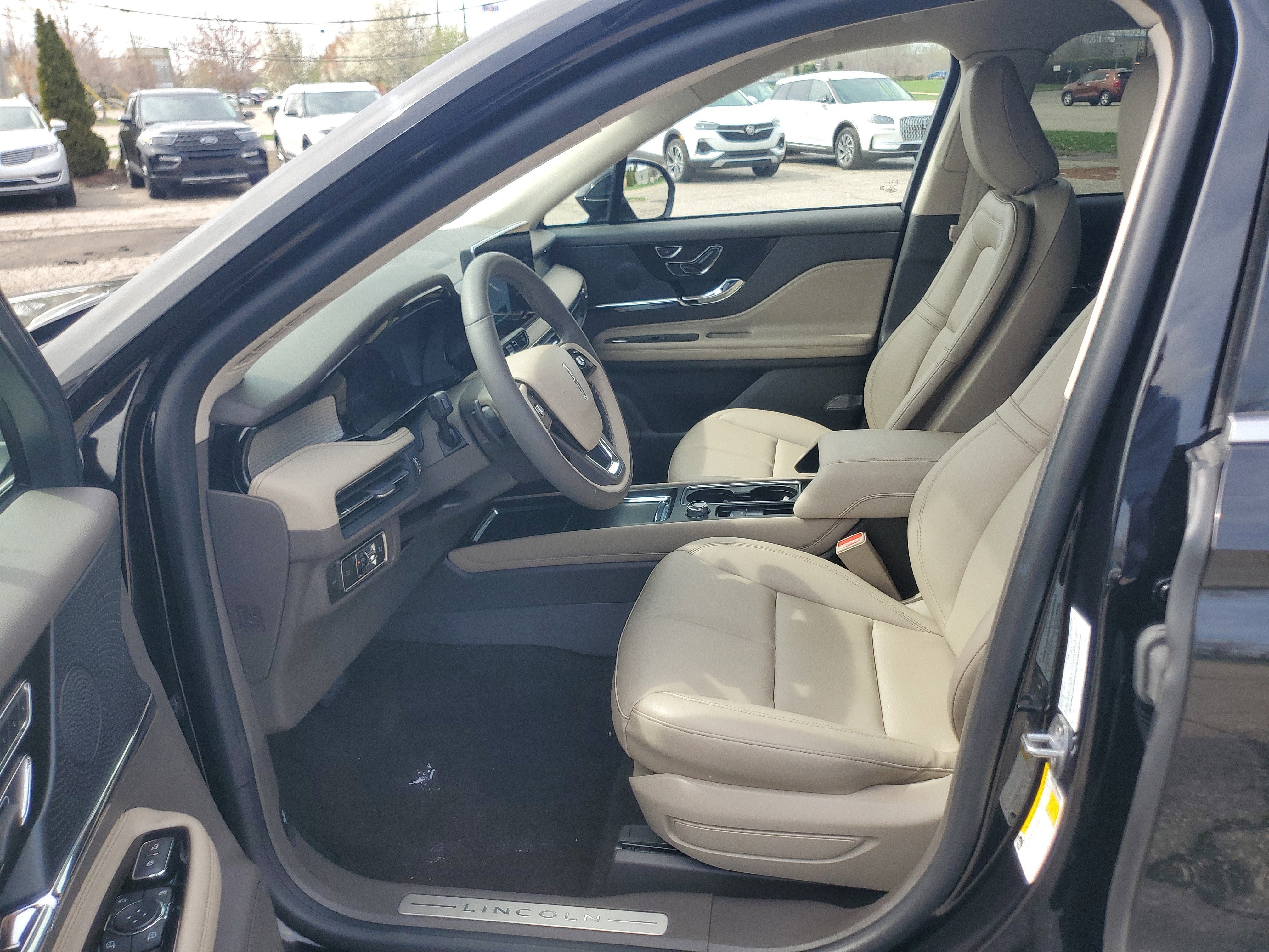 2023 Lincoln Corsair Standard