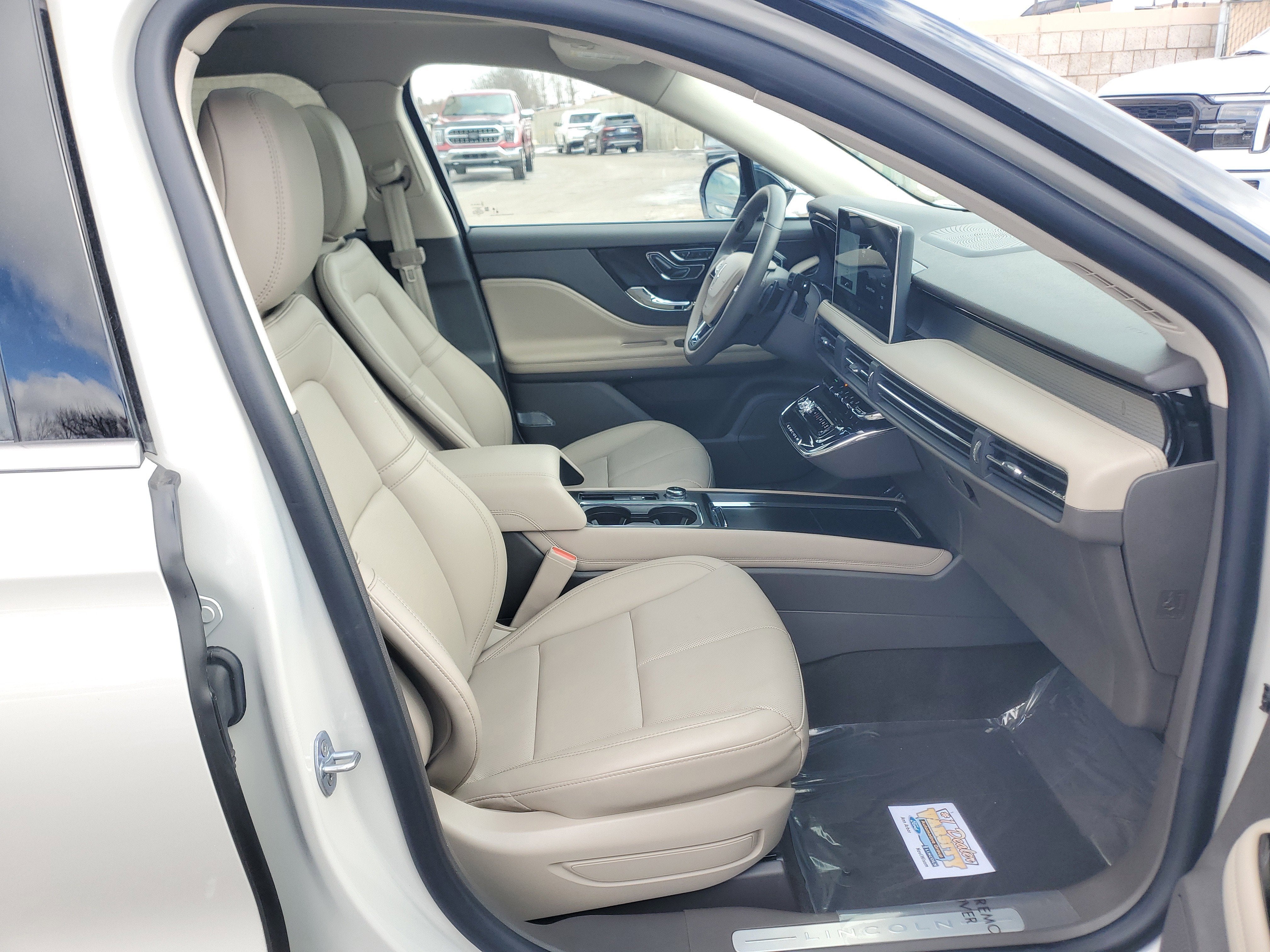 2024 Lincoln Corsair Premiere