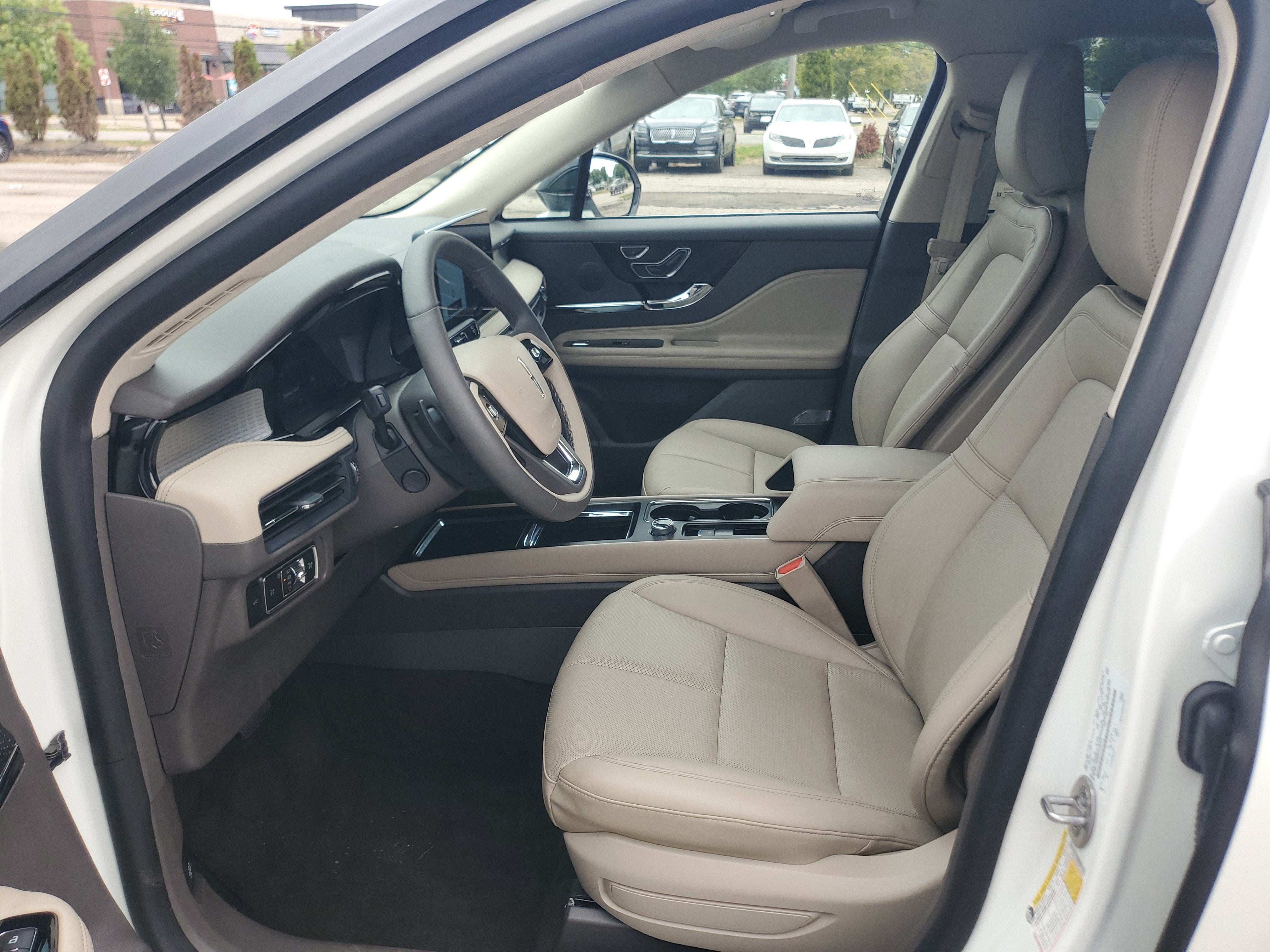 2023 Lincoln Corsair Standard