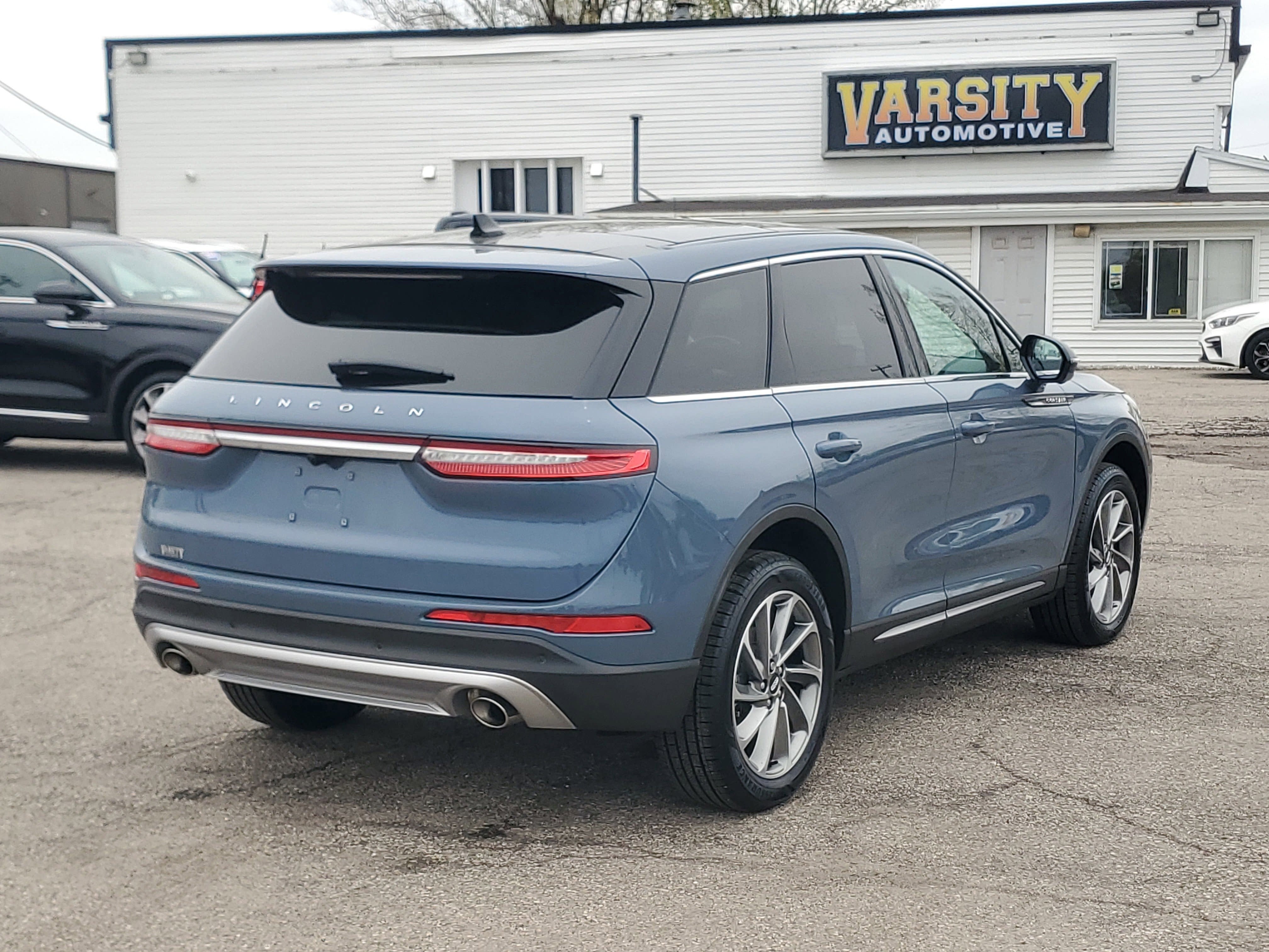 2023 Lincoln Corsair Standard