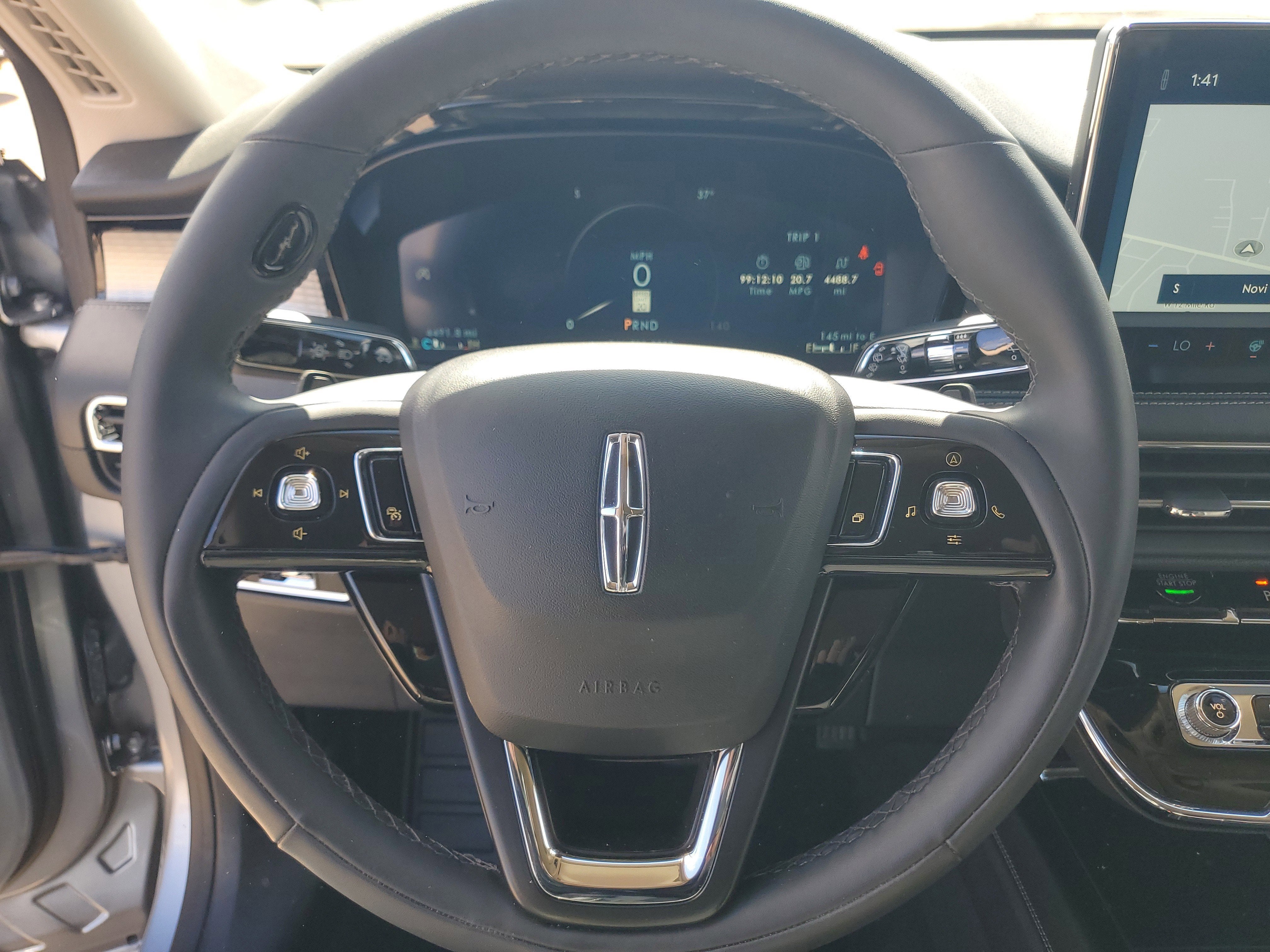 2023 Lincoln Corsair Standard