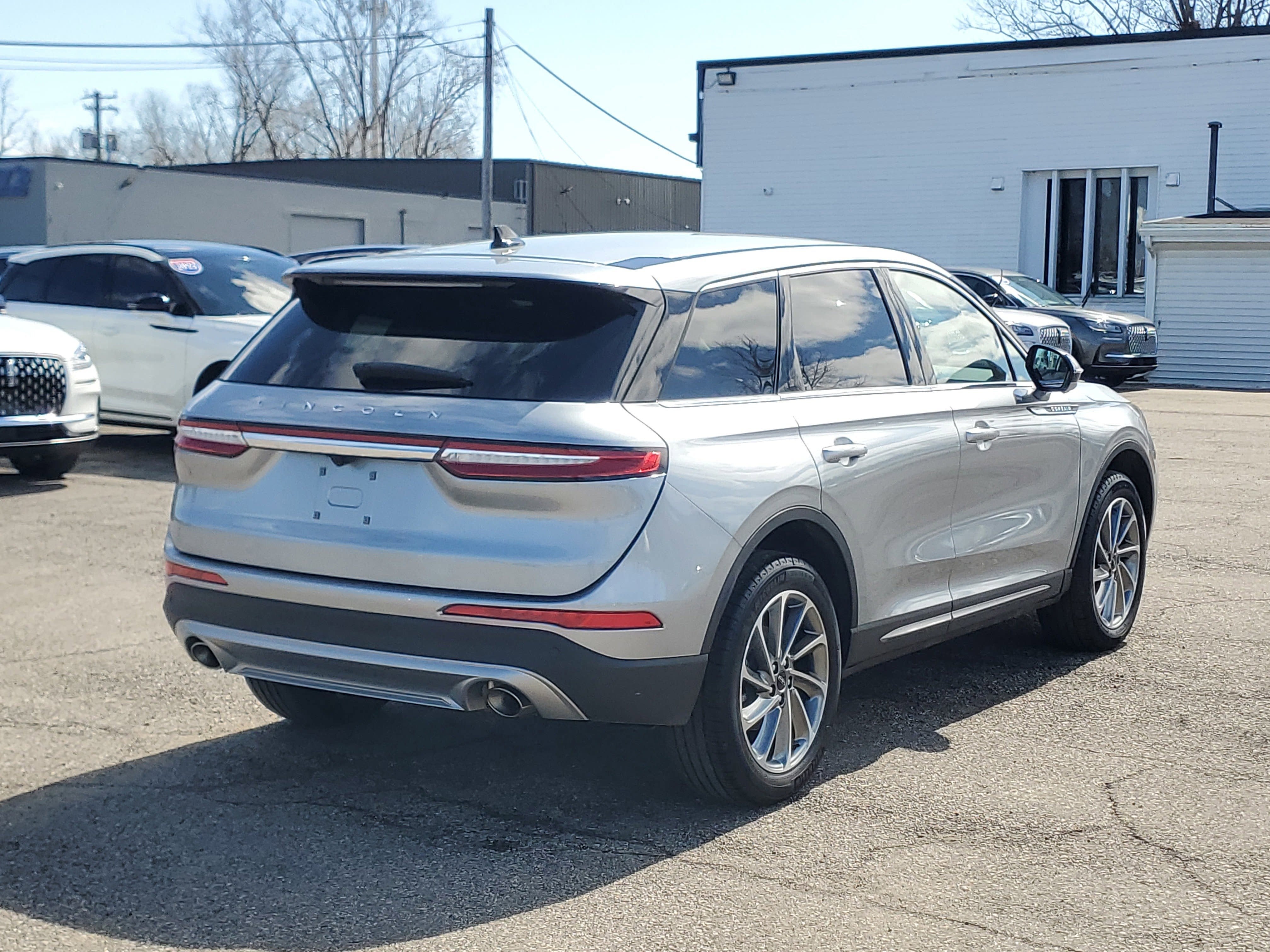 2023 Lincoln Corsair Standard