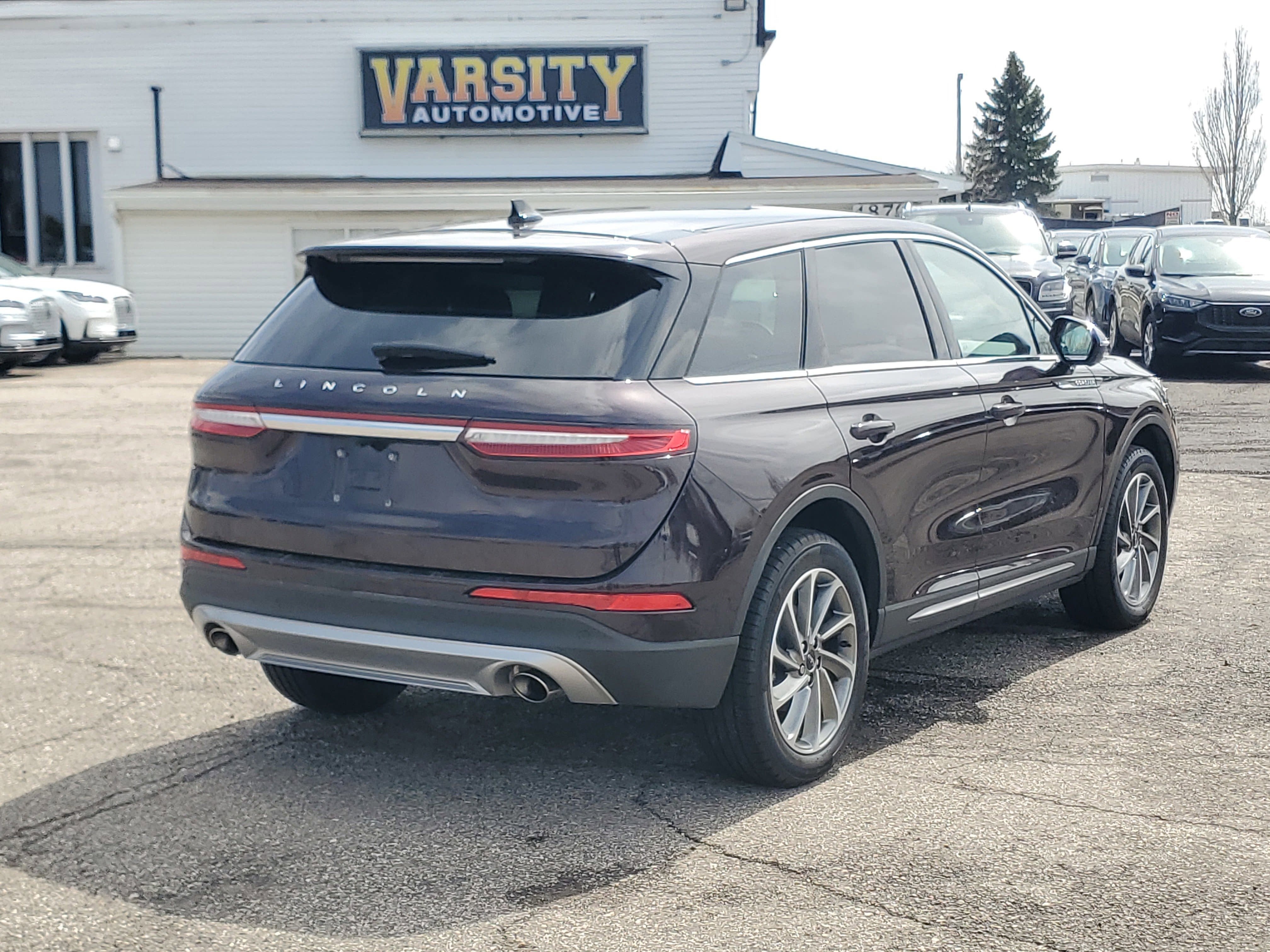 2023 Lincoln Corsair Standard