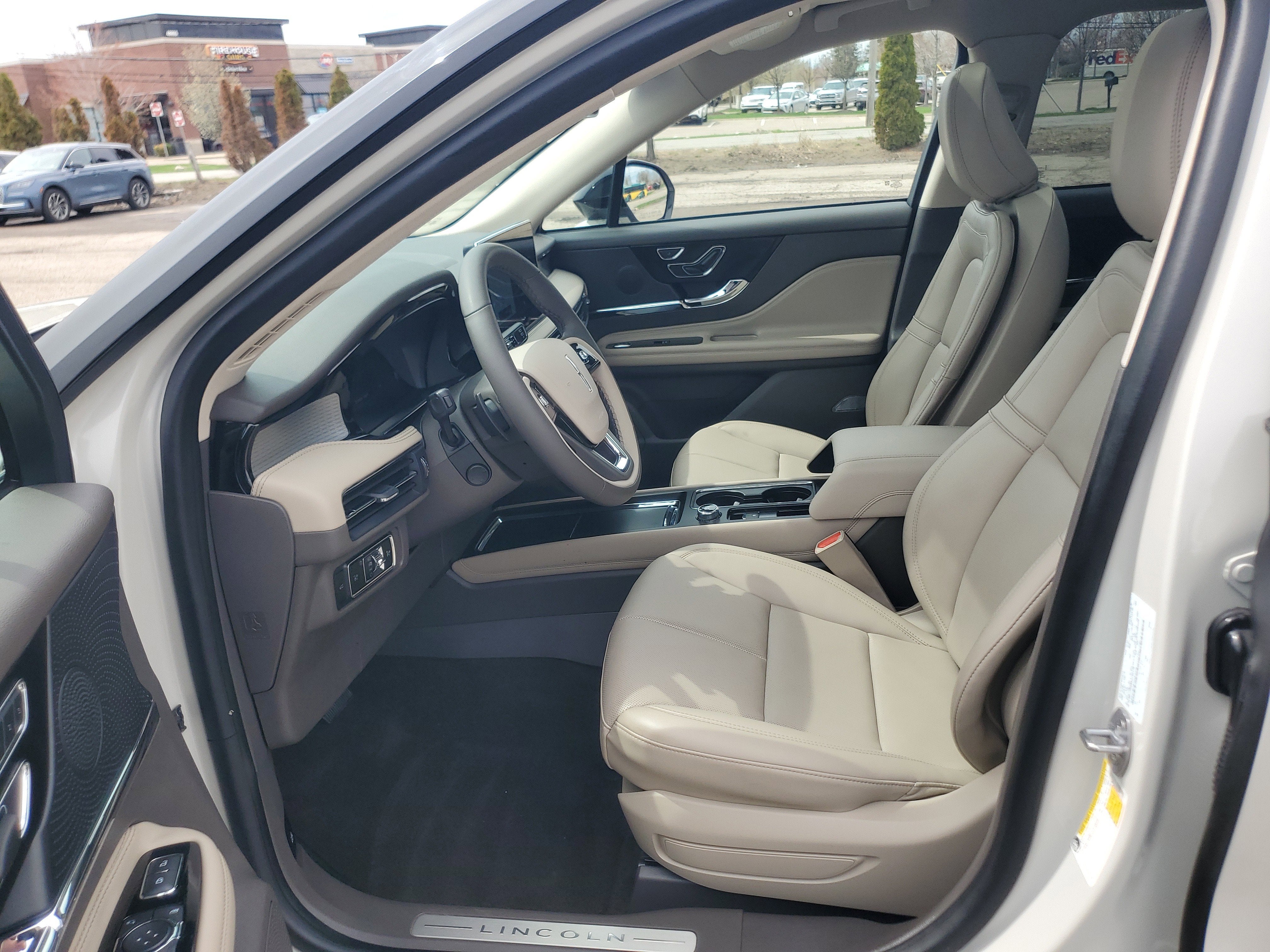 2024 Lincoln Corsair Premiere