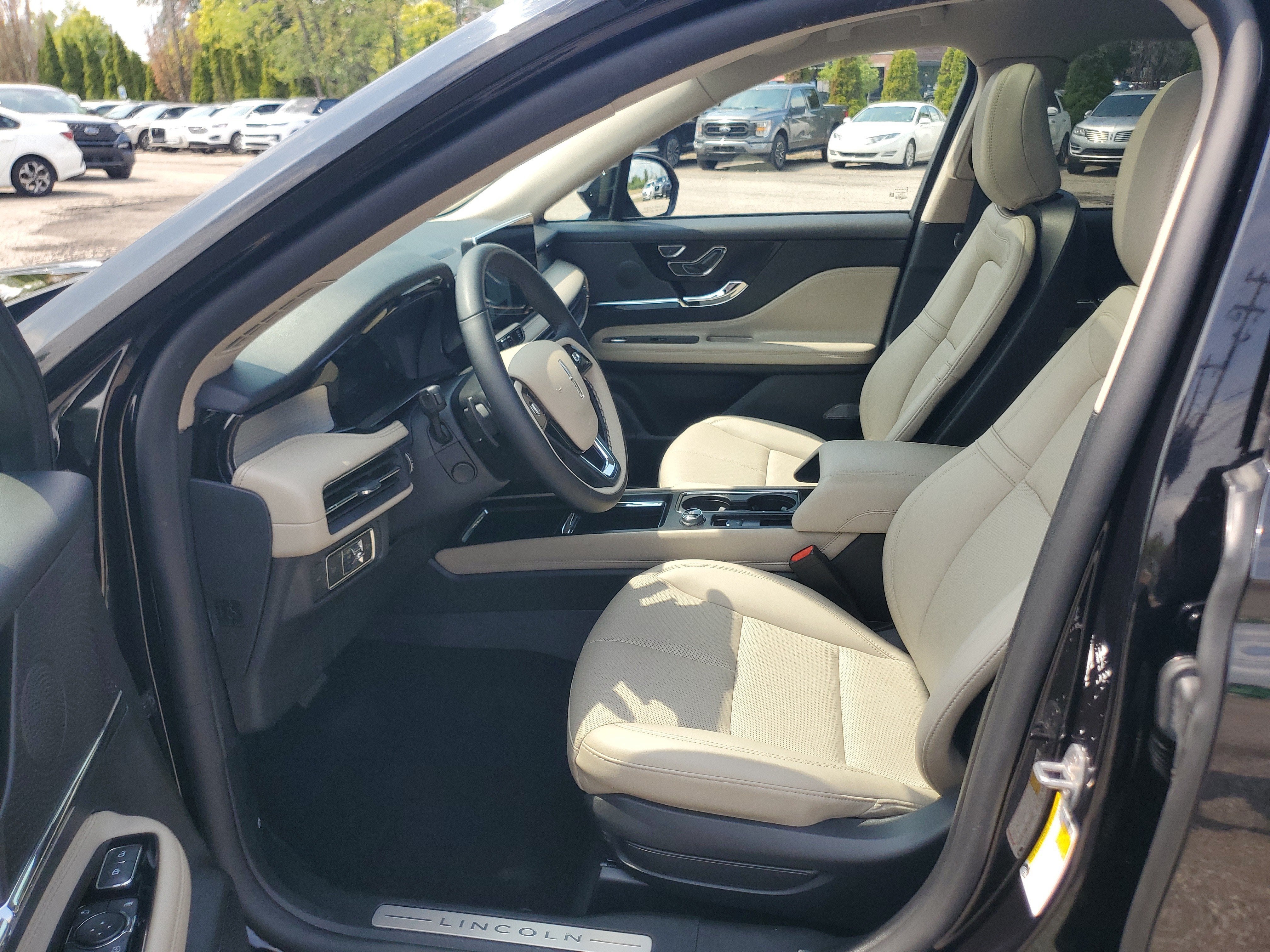 2025 Lincoln Corsair Premiere