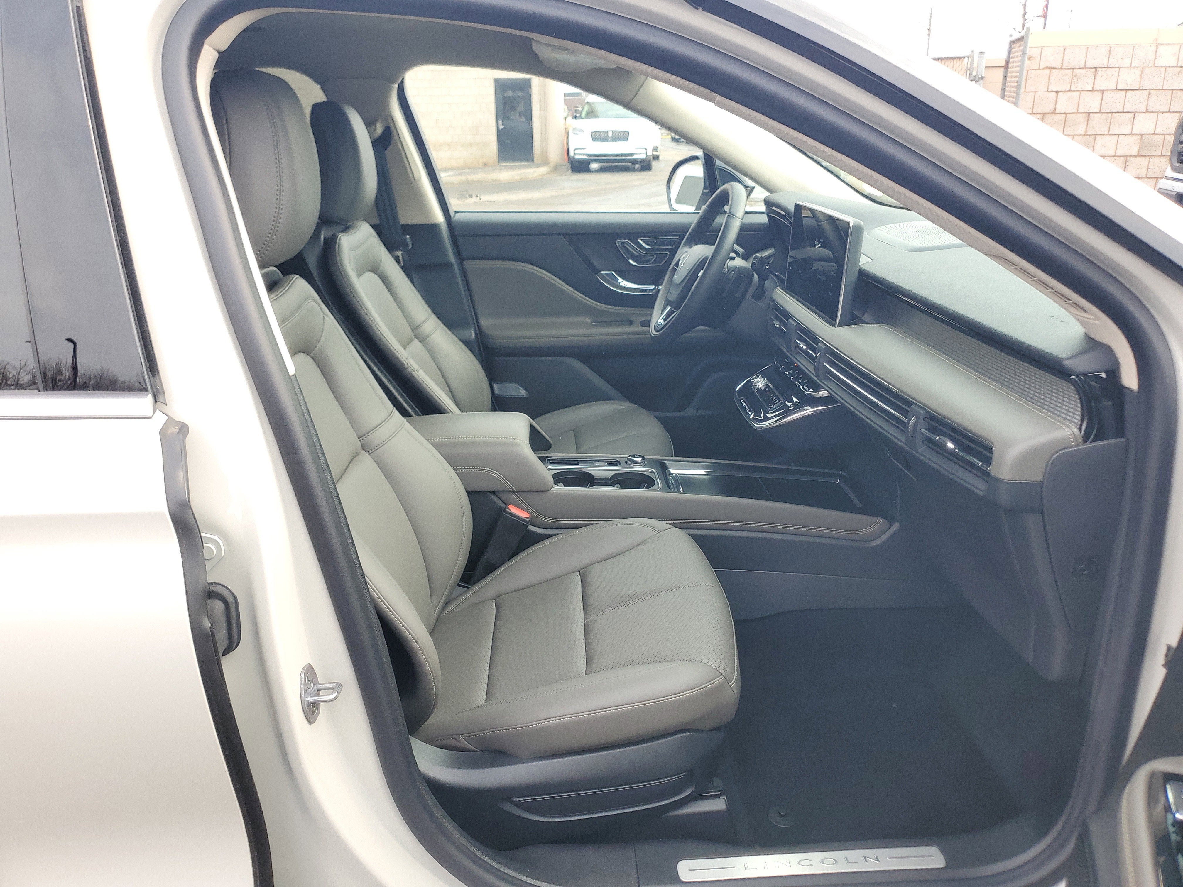 2024 Lincoln Corsair Premiere