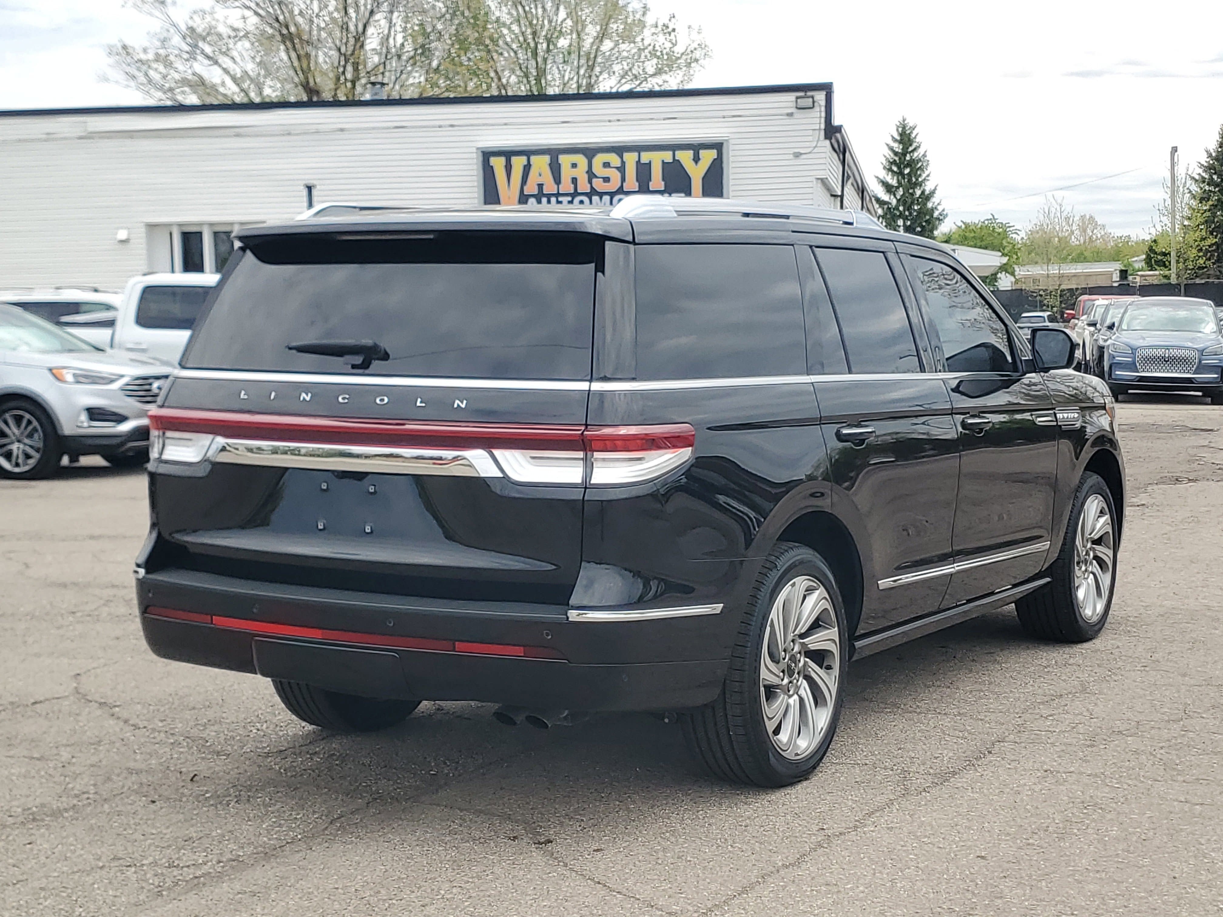 2023 Lincoln Navigator Reserve