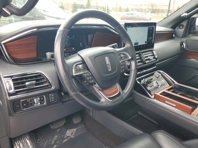 2023 Lincoln Navigator Standard