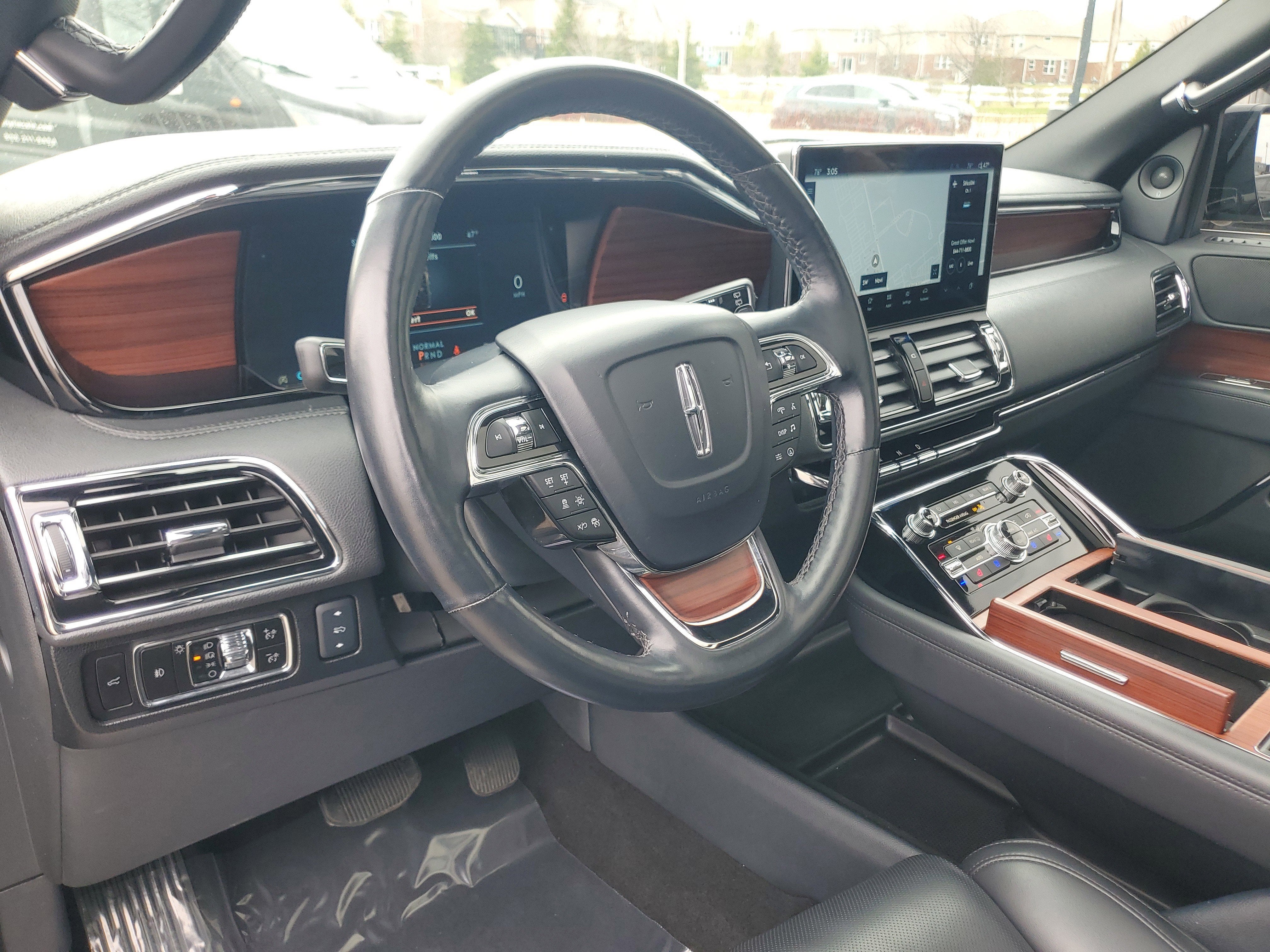 2023 Lincoln Navigator Standard