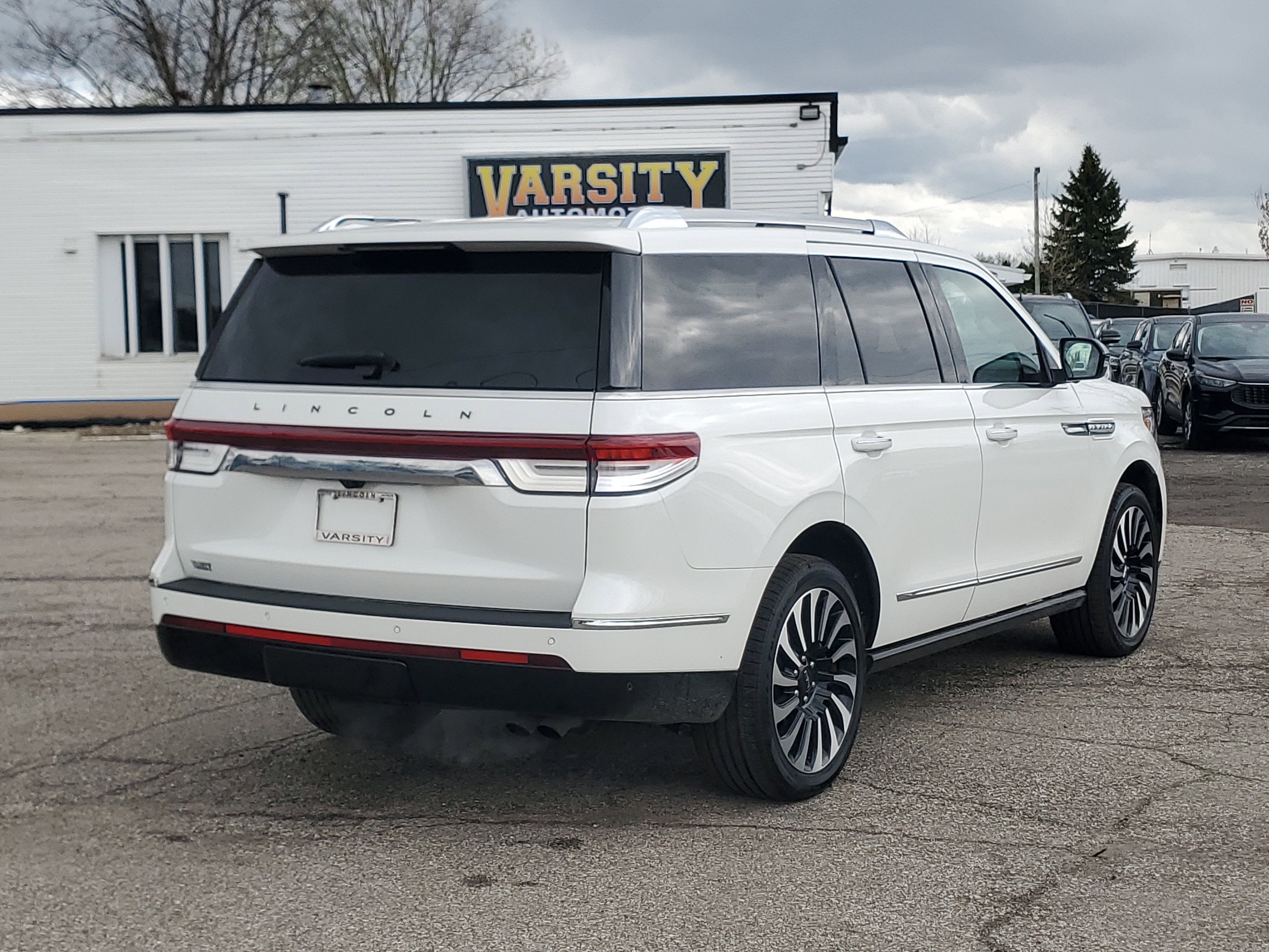2024 Lincoln Navigator Black Label