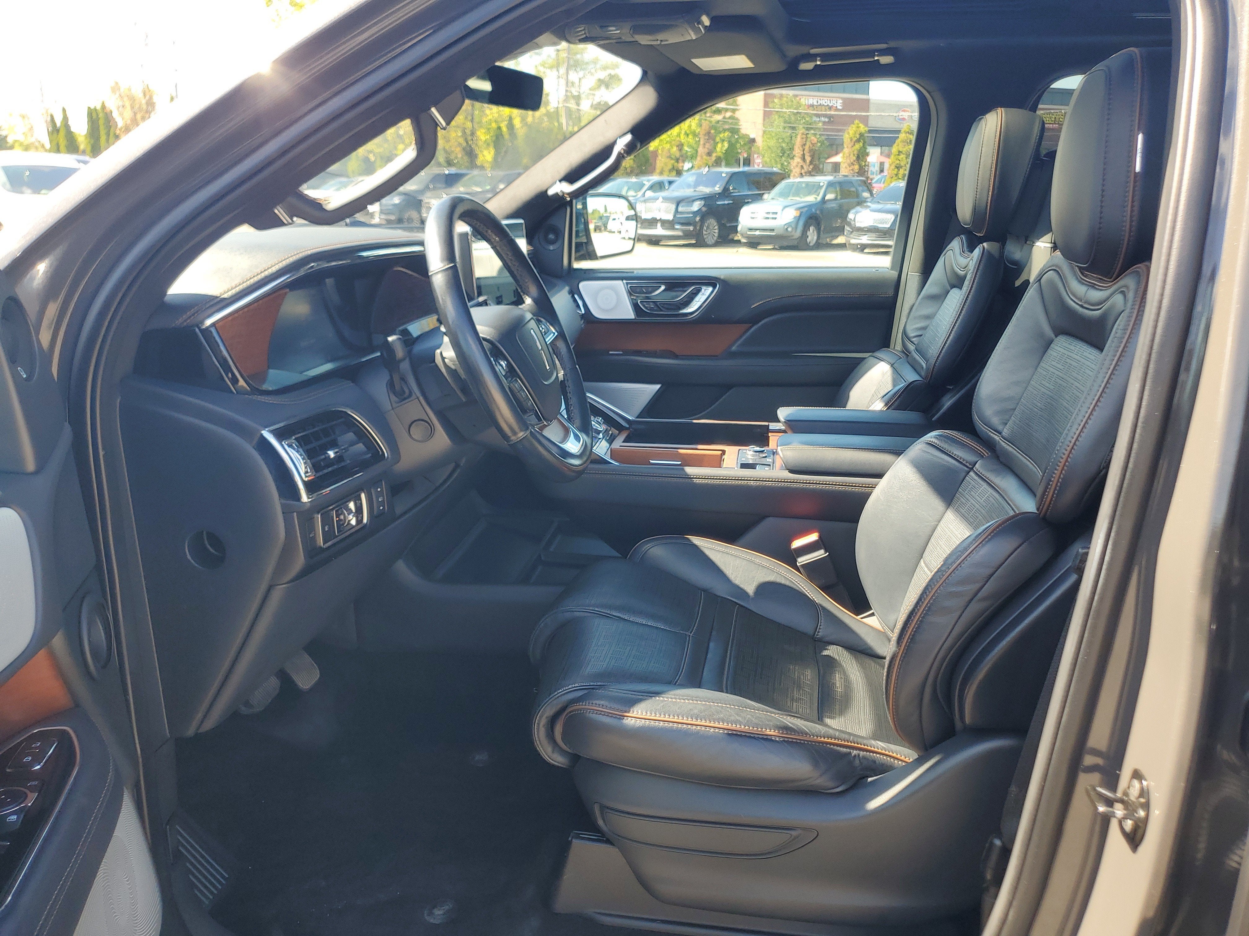 2024 Lincoln Navigator Black Label