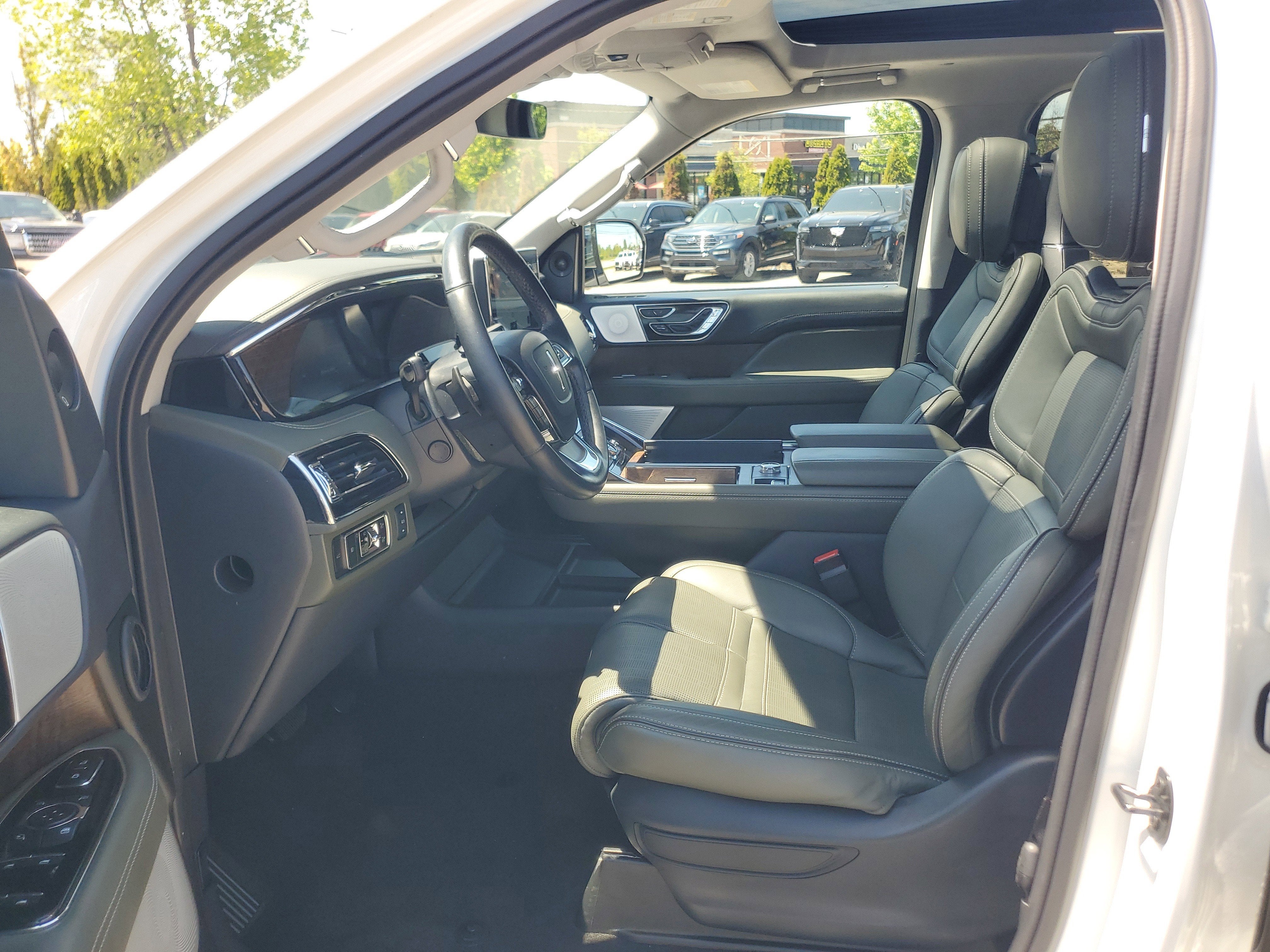 2023 Lincoln Navigator Black Label