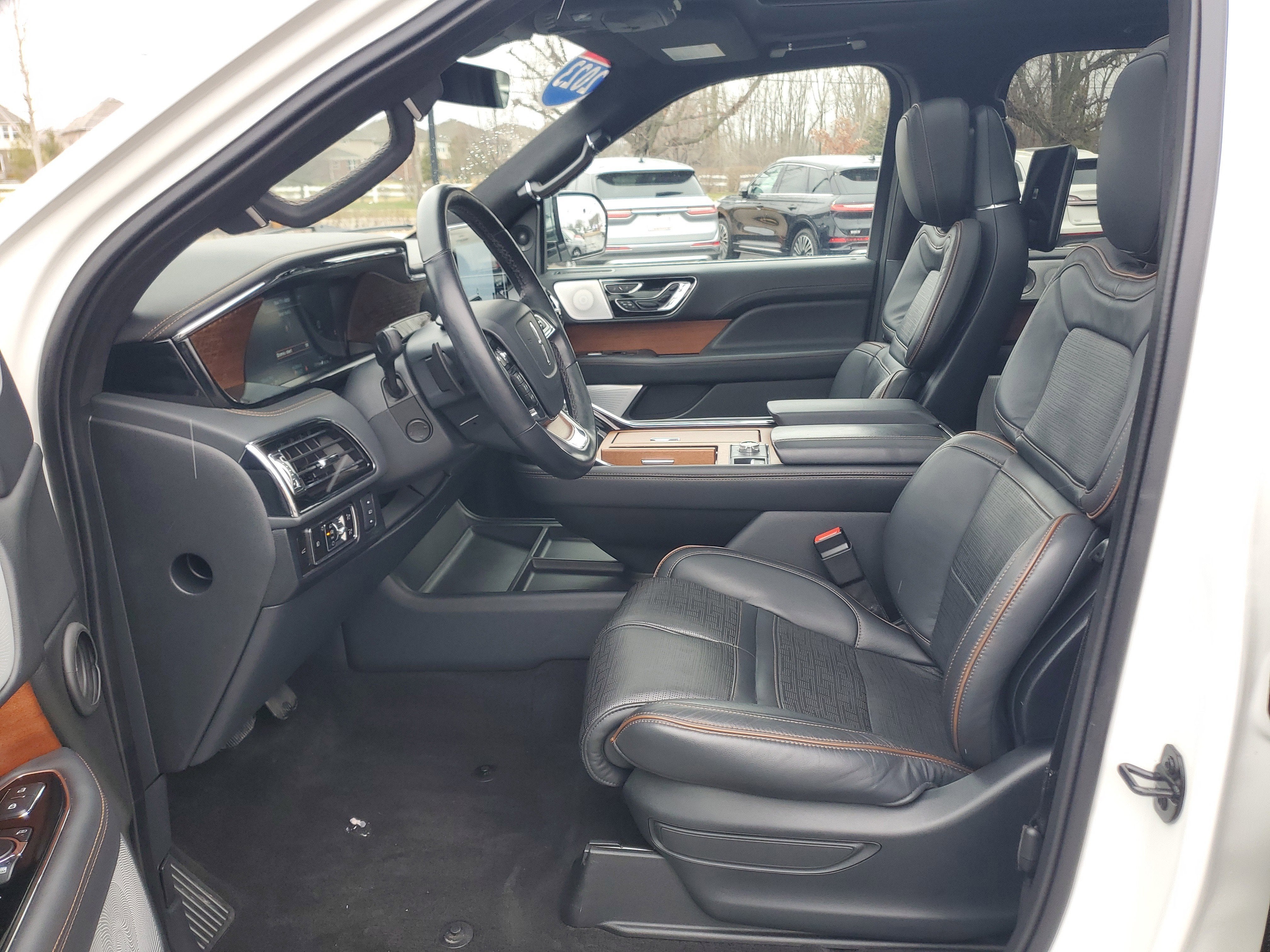 2023 Lincoln Navigator Black Label