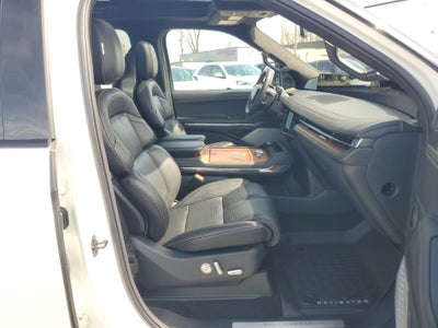 2025 Lincoln Navigator Black Label