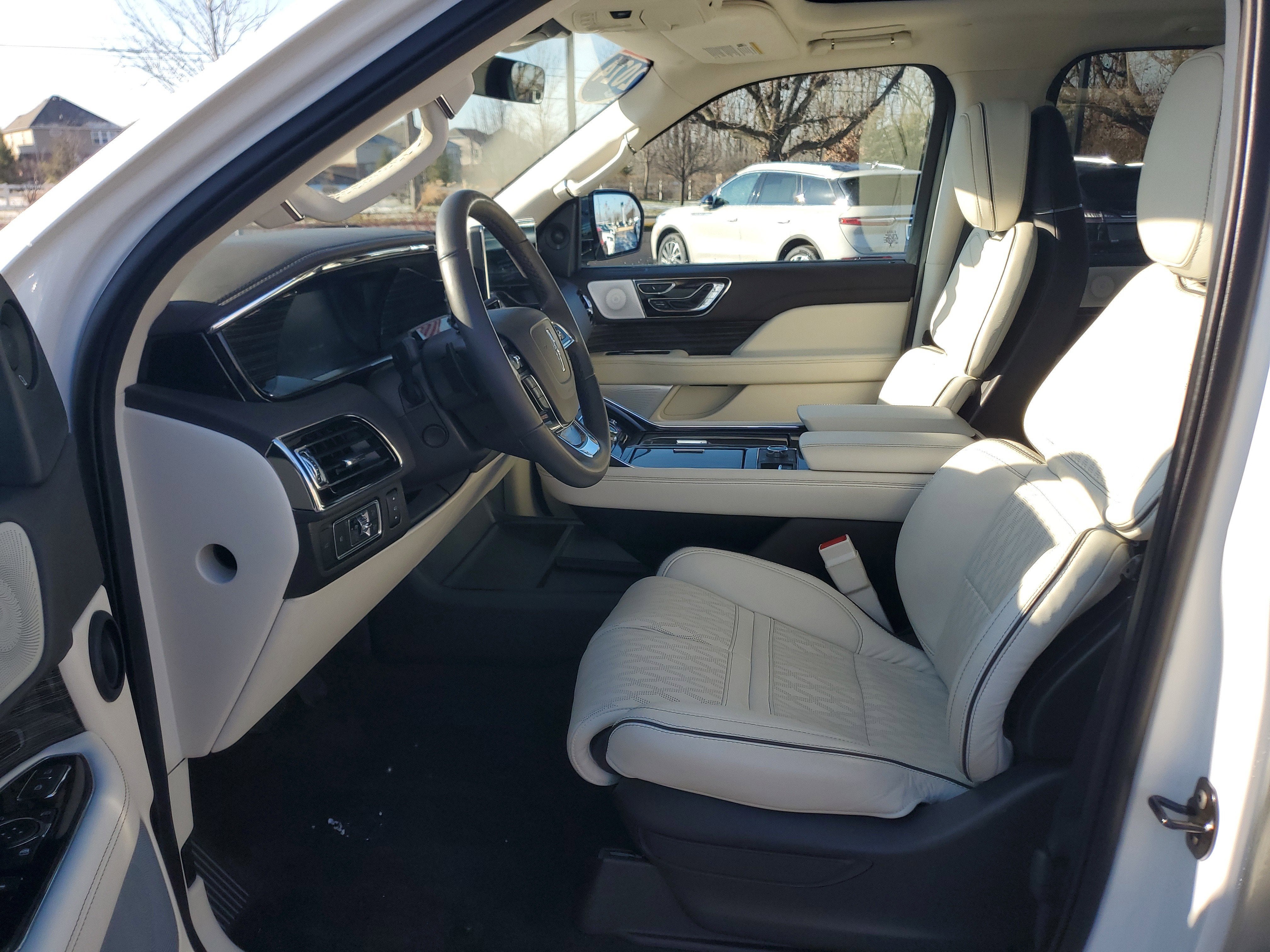 2024 Lincoln Navigator Black Label