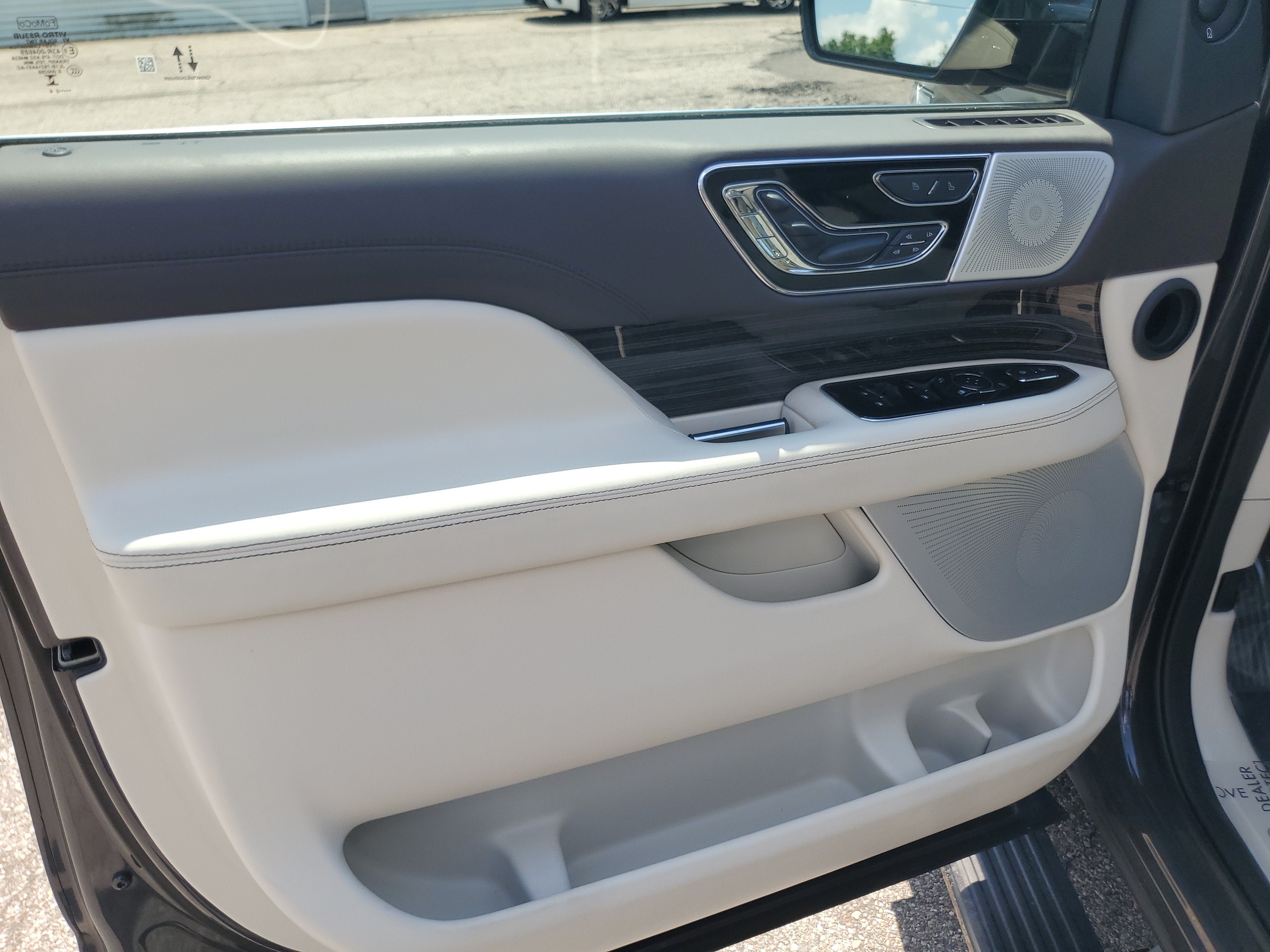 2024 Lincoln Navigator Black Label
