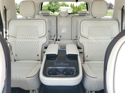 2024 Lincoln Navigator Black Label