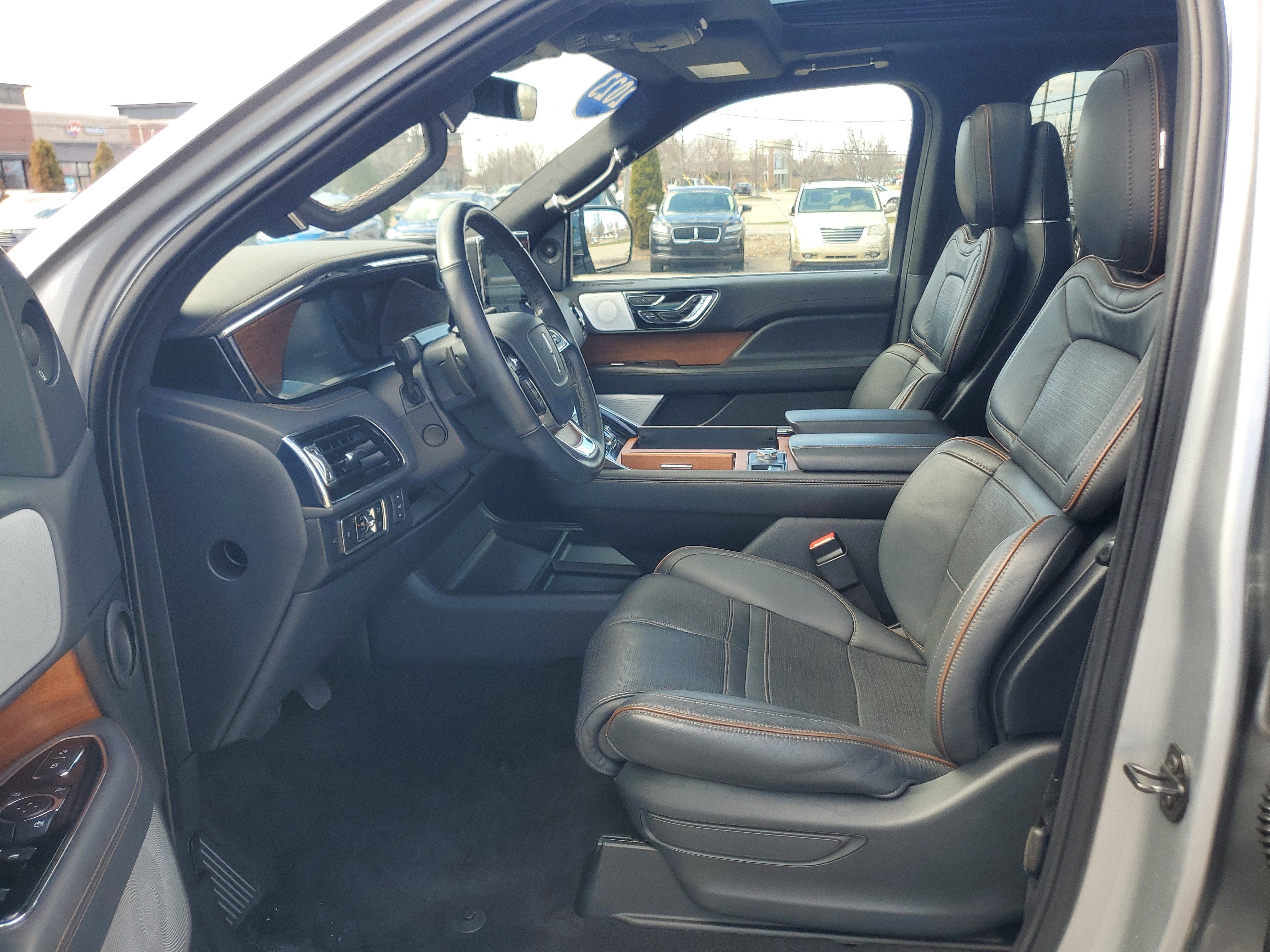 2023 Lincoln Navigator Black Label